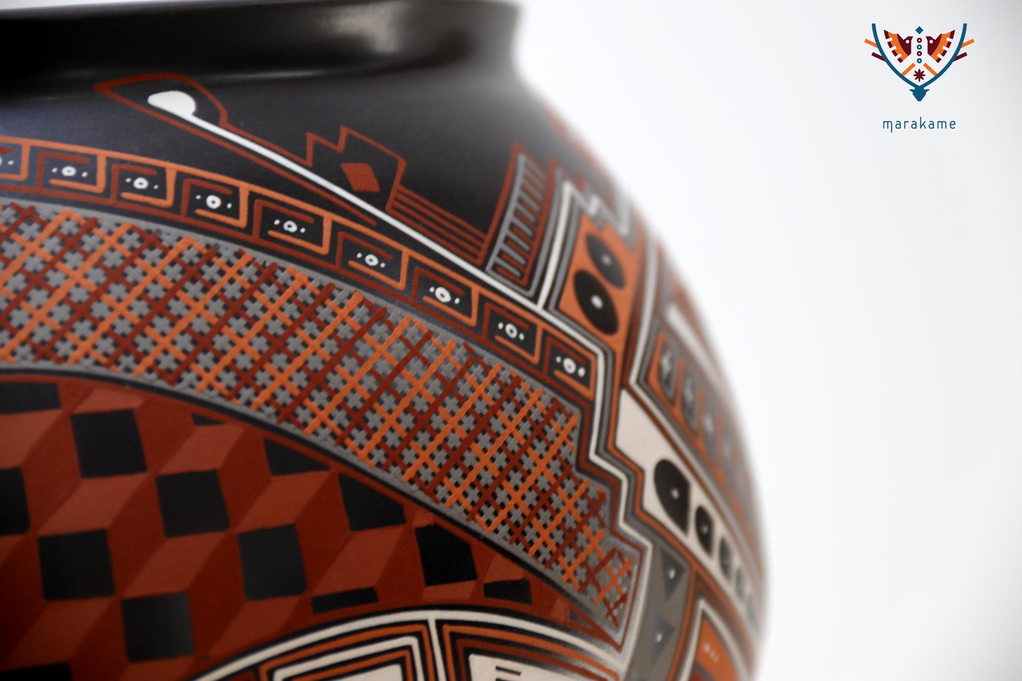 Cerámica de Mata Ortiz - Rojizo