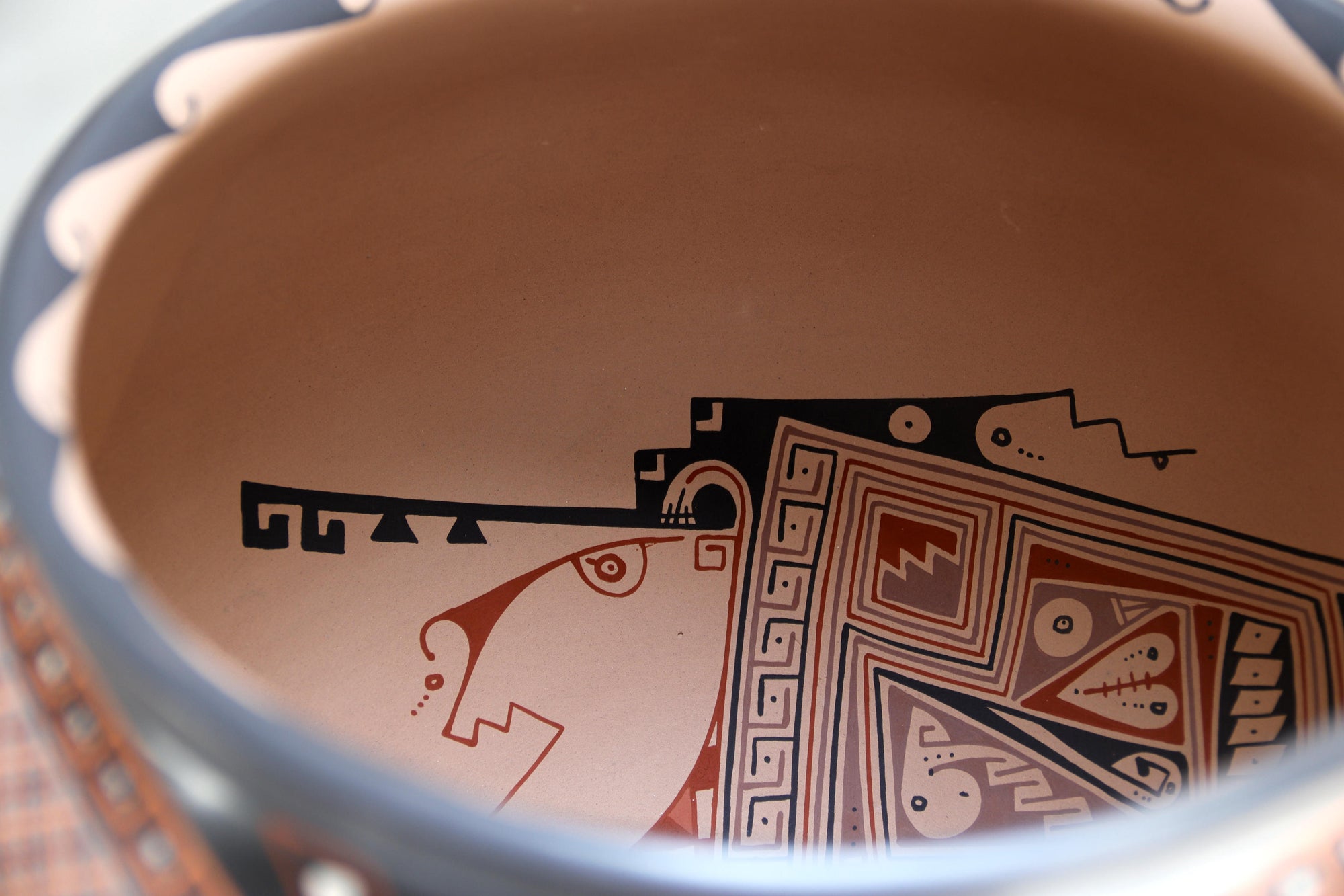 Cerámica de Mata Ortiz - Rojizo