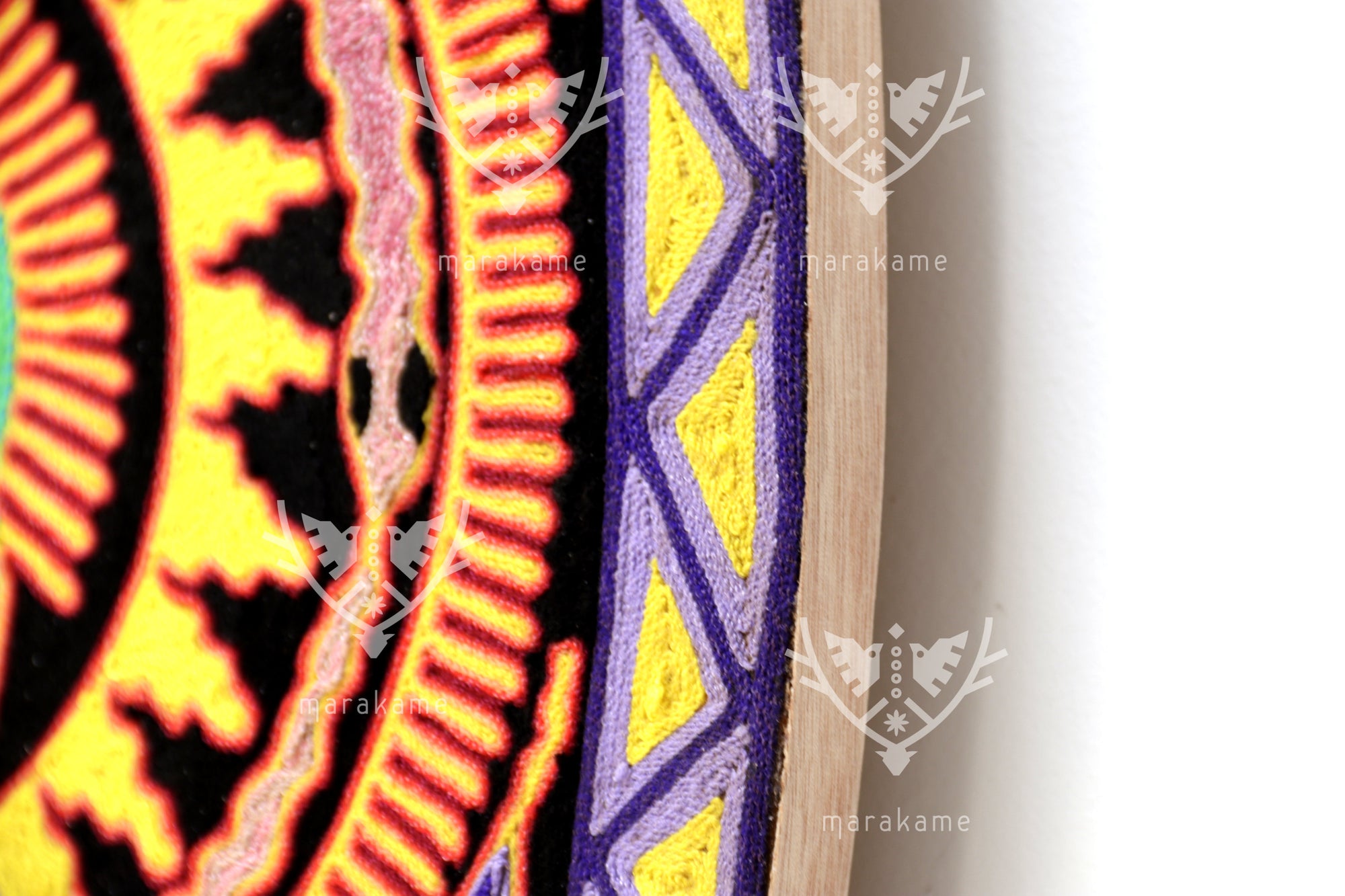 Nierika de Estambre Círculo Huichol - Tatewari - Fuego sagrado - 120 cm. - 2025