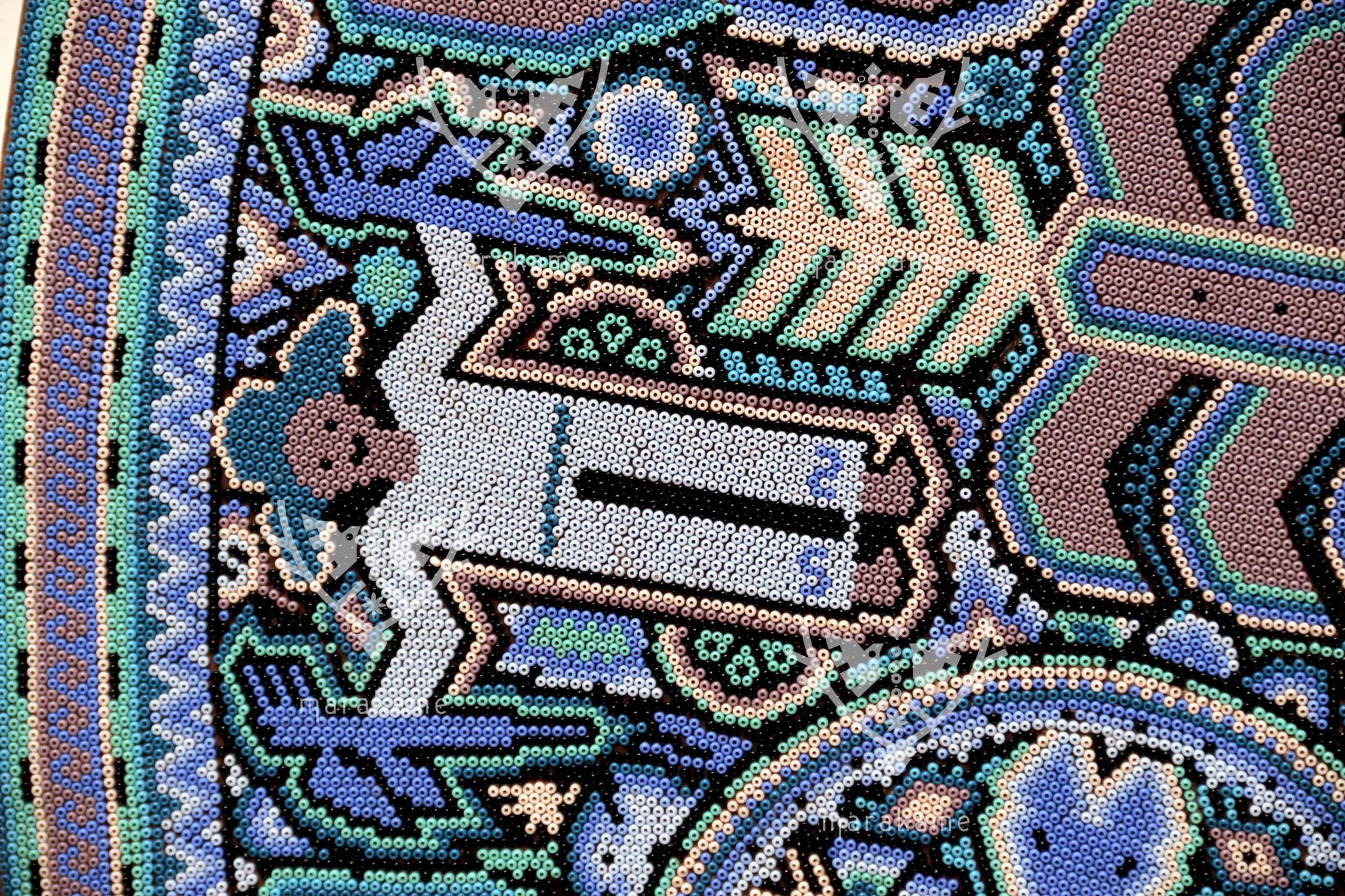 Nierika de Chaquira Círculo Huichol - Kieri teiwariyeme - 120 cm.