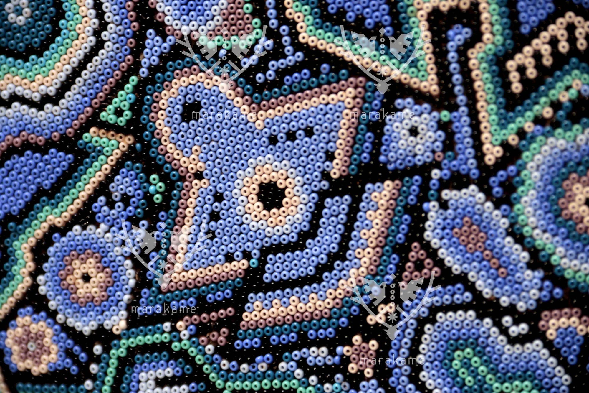 Nierika de Chaquira Círculo Huichol - Kieri teiwariyeme - 120 cm.