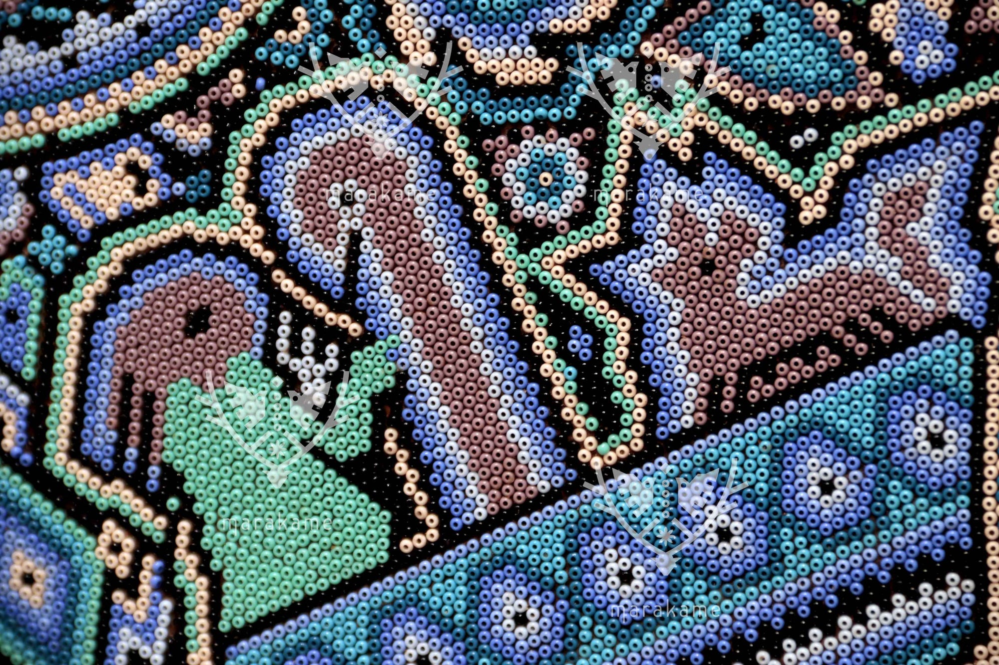 Nierika de Chaquira Círculo Huichol - Kieri teiwariyeme - 120 cm.