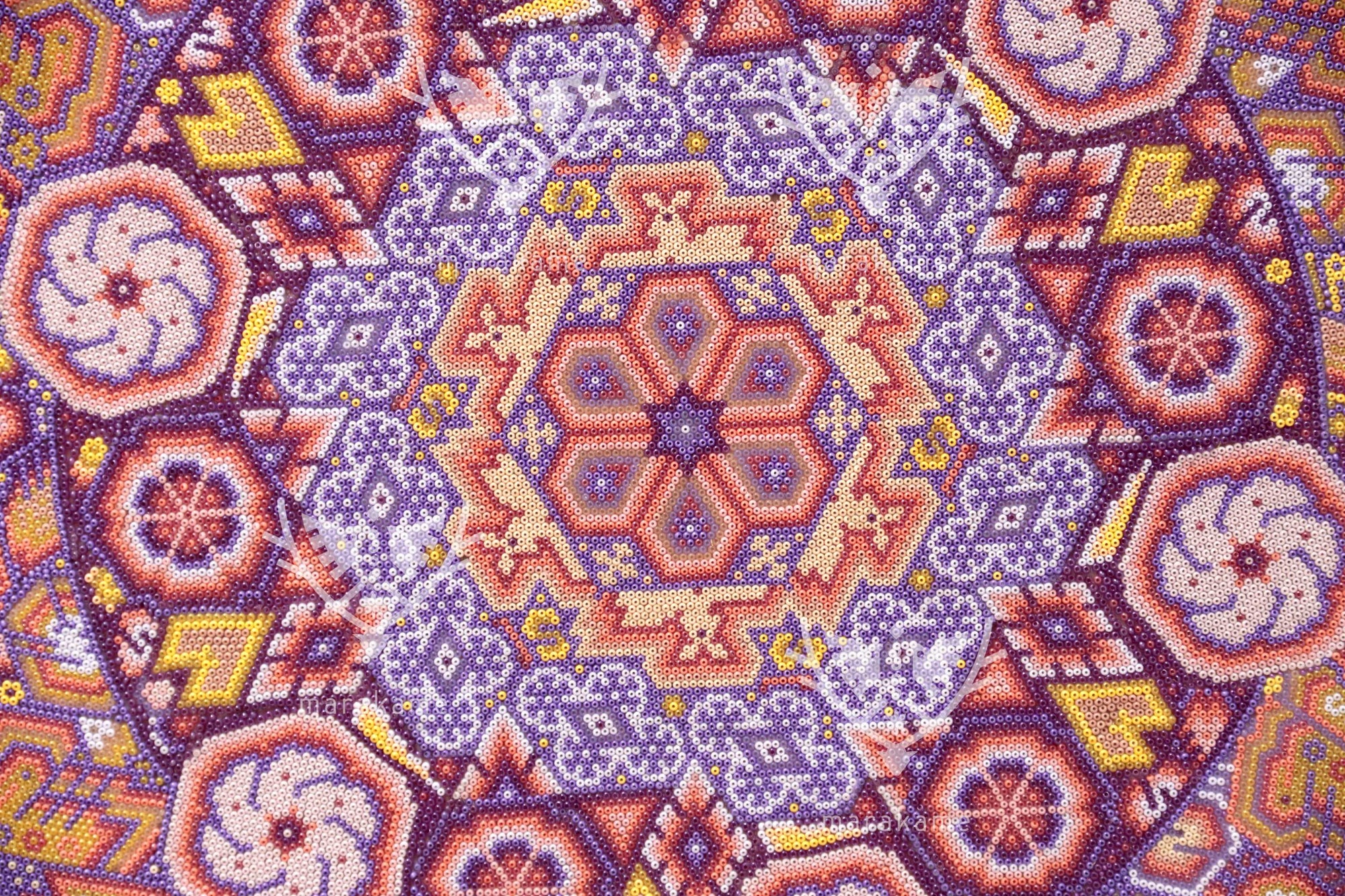 Nierika de Chaquira Cuadro Huichol - Tatei Yurienaka - 80 x 80 cm.