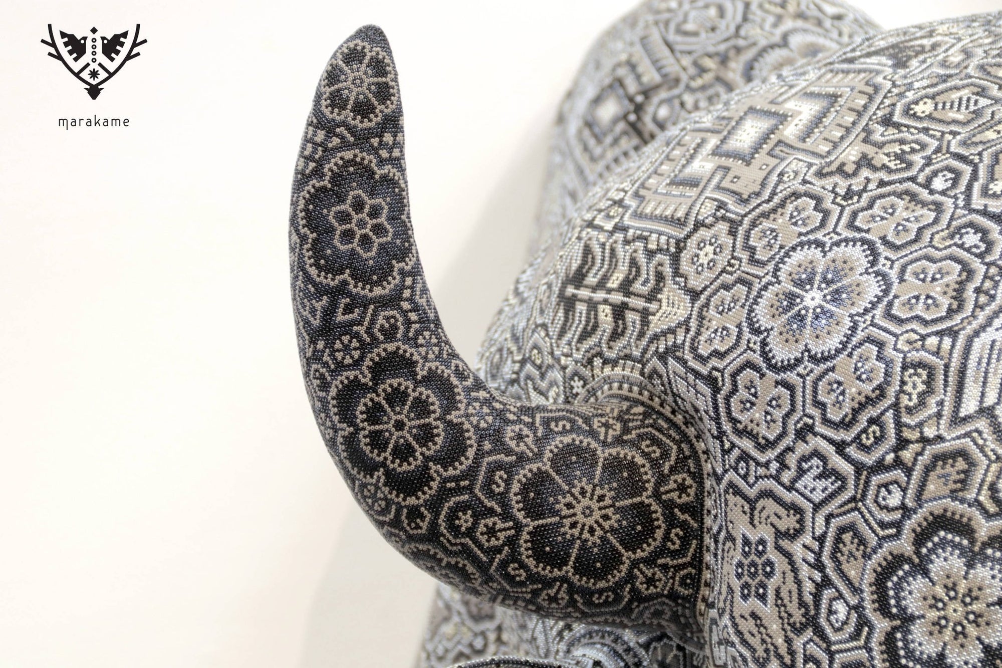 Escultura Arte Huichol - Yumutame - El espíritu del Bisonte - Arte Marakame