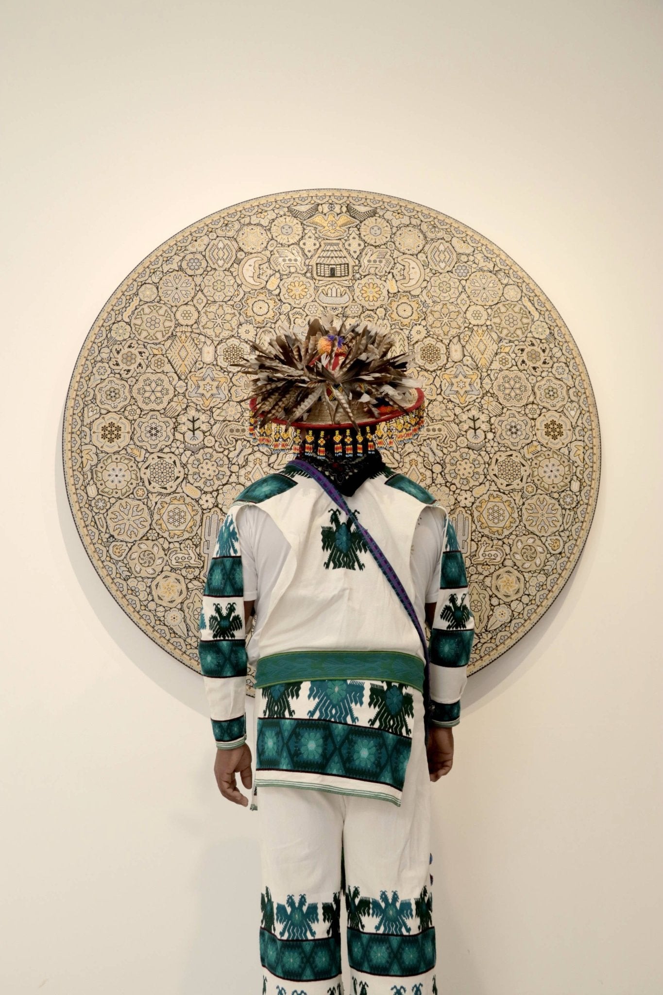 Nierika de Chaquira Círculo Huichol - Ewaripa - Velación de venado - 160 cm. - 2024 - 2025 - Arte Marakame