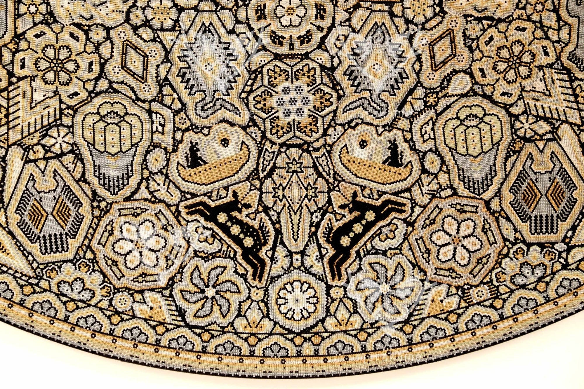 Nierika de Chaquira Círculo Huichol - Ewaripa - Velación de venado - 160 cm. - 2024 - 2025 - Arte Marakame