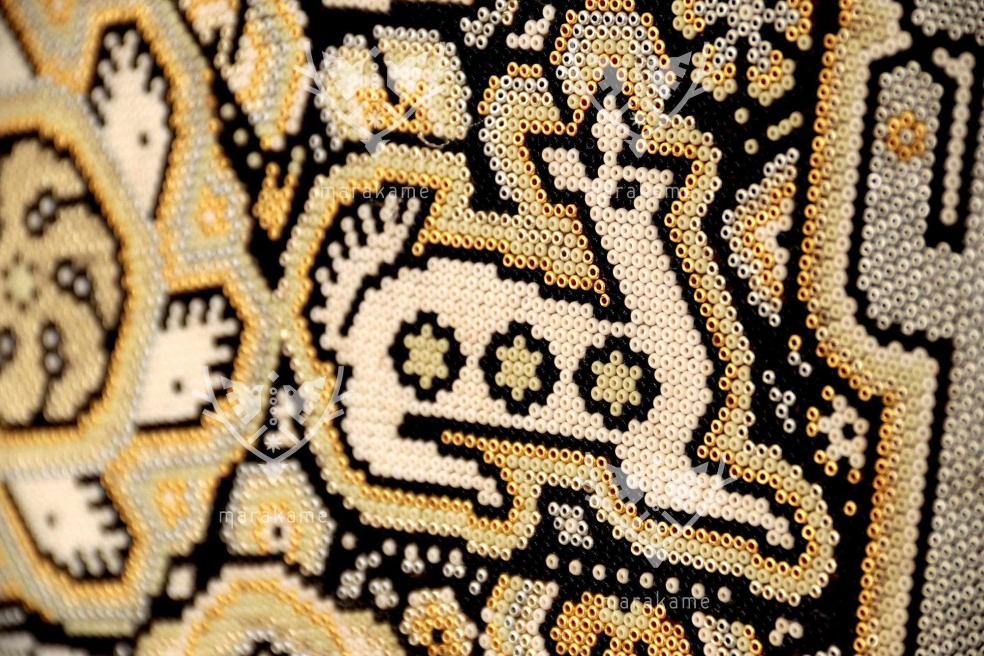 Nierika de Chaquira Círculo Huichol - Ewaripa - Velación de venado - 160 cm. - 2024 - 2025 - Arte Marakame