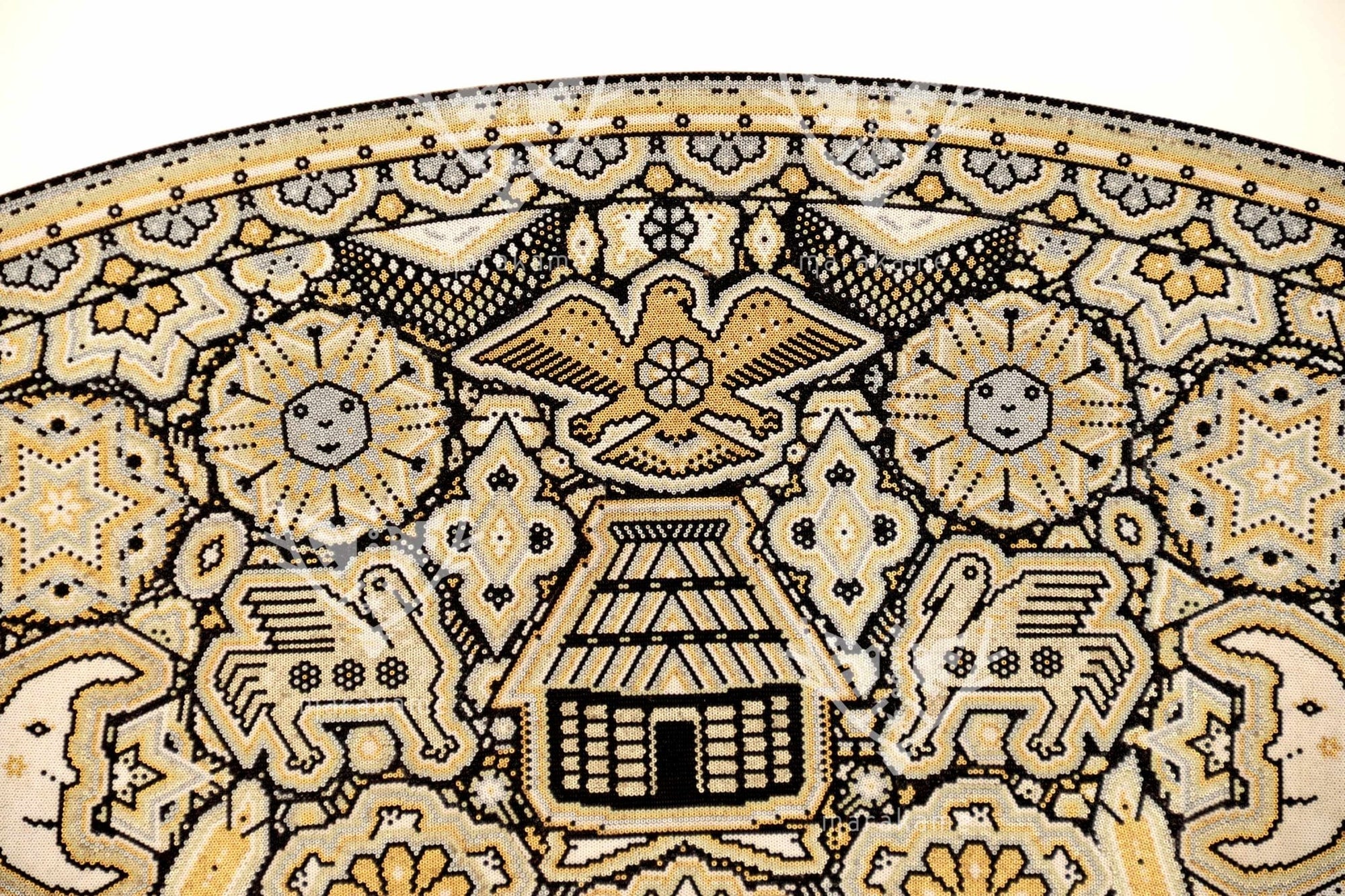 Nierika de Chaquira Círculo Huichol - Ewaripa - Velación de venado - 160 cm. - 2024 - 2025 - Arte Marakame