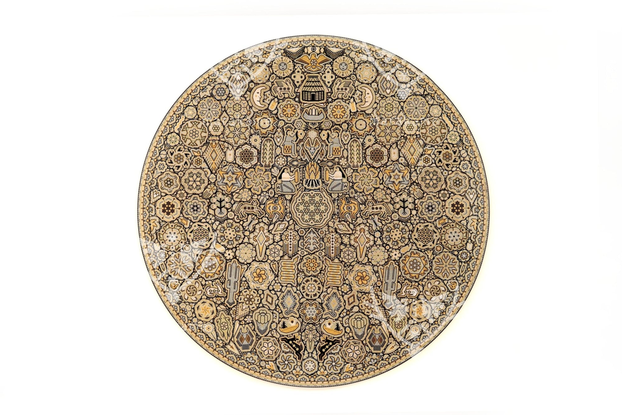 Nierika de Chaquira Círculo Huichol - Ewaripa - Velación de venado - 160 cm. - 2024 - 2025 - Arte Marakame