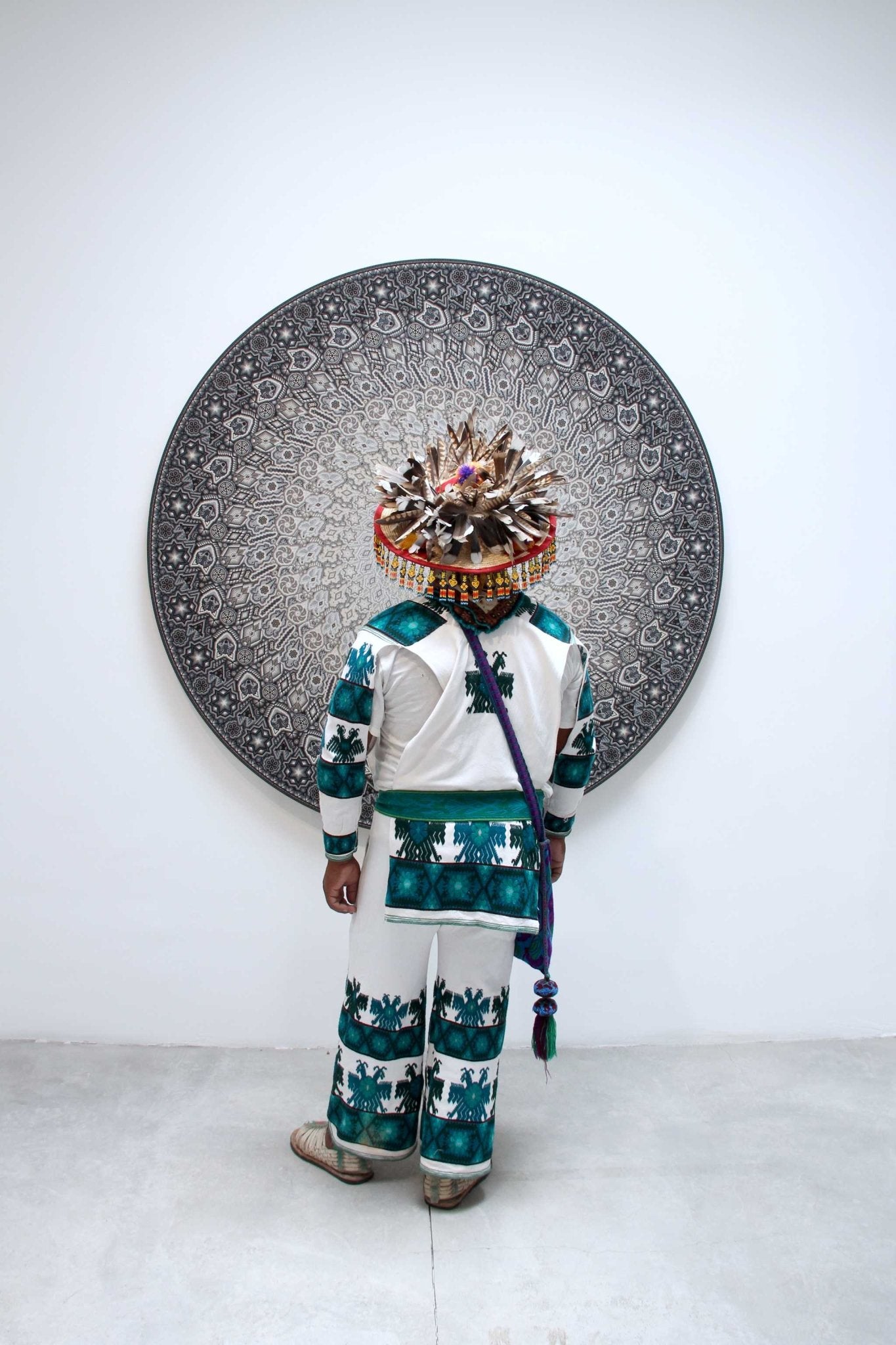 Preventa - Nierika de Chaquira Círculo Huichol - Sam+lawi marakate - Lobos negros cantadores - 160 cm. - Arte Huichol - Marakame
