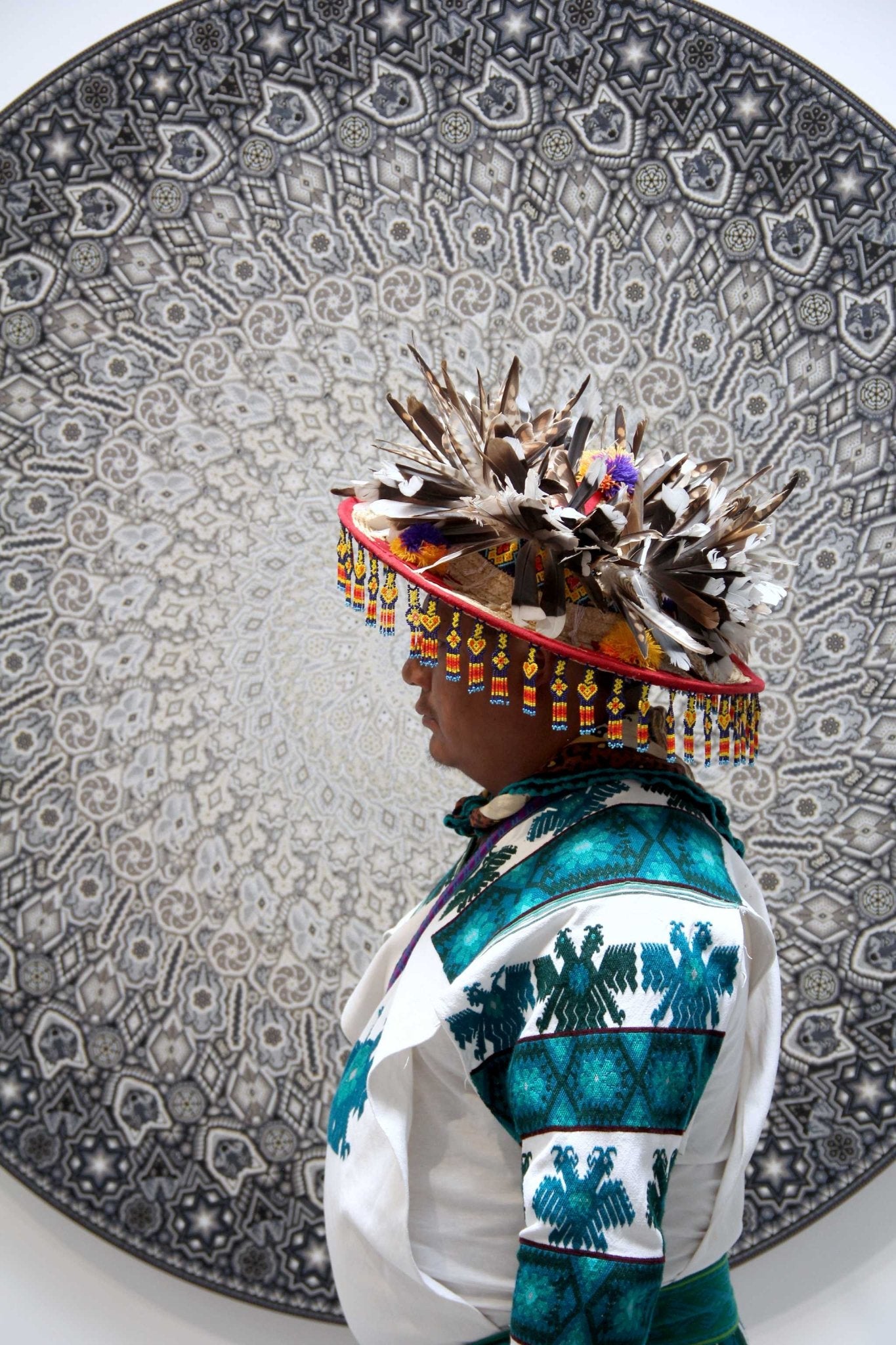 Preventa - Nierika de Chaquira Círculo Huichol - Sam+lawi marakate - Lobos negros cantadores - 160 cm. - Arte Huichol - Marakame