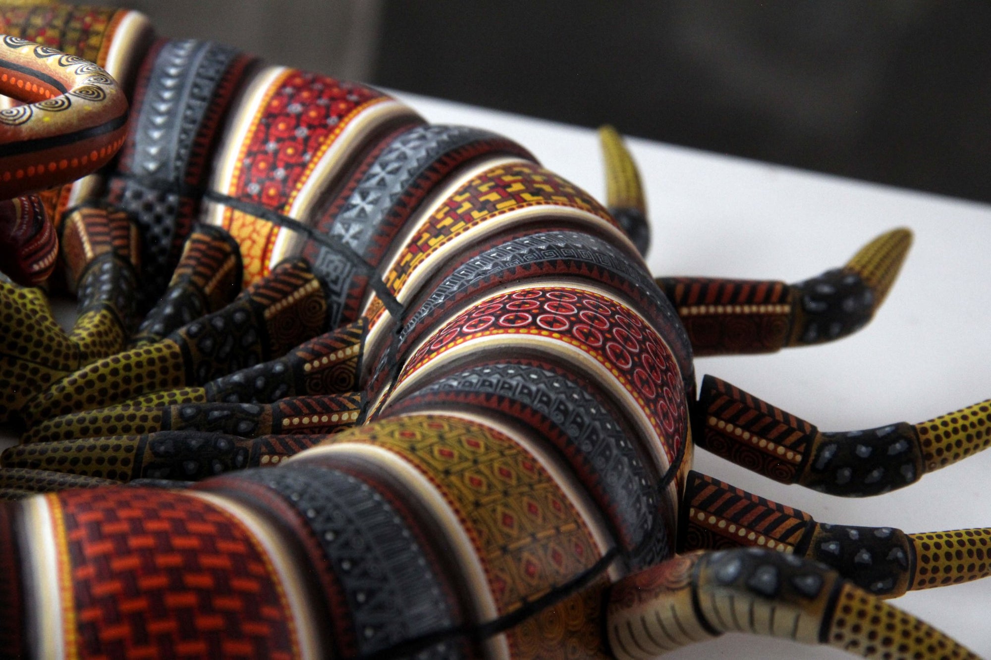 Alebrie Ciempiés - Nagande - Arte Huichol - Marakame