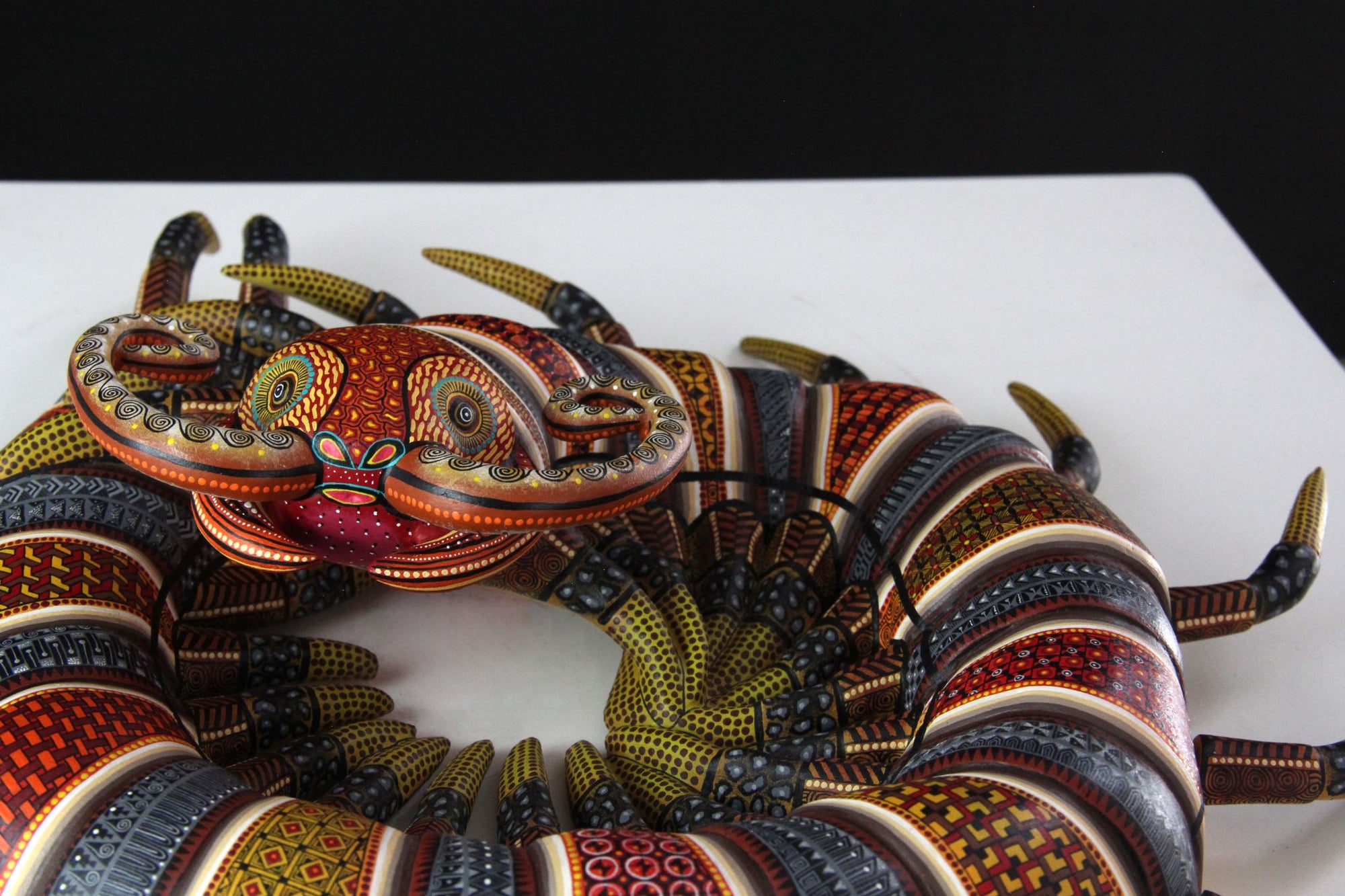 Alebrie Ciempiés - Nagande - Arte Huichol - Marakame