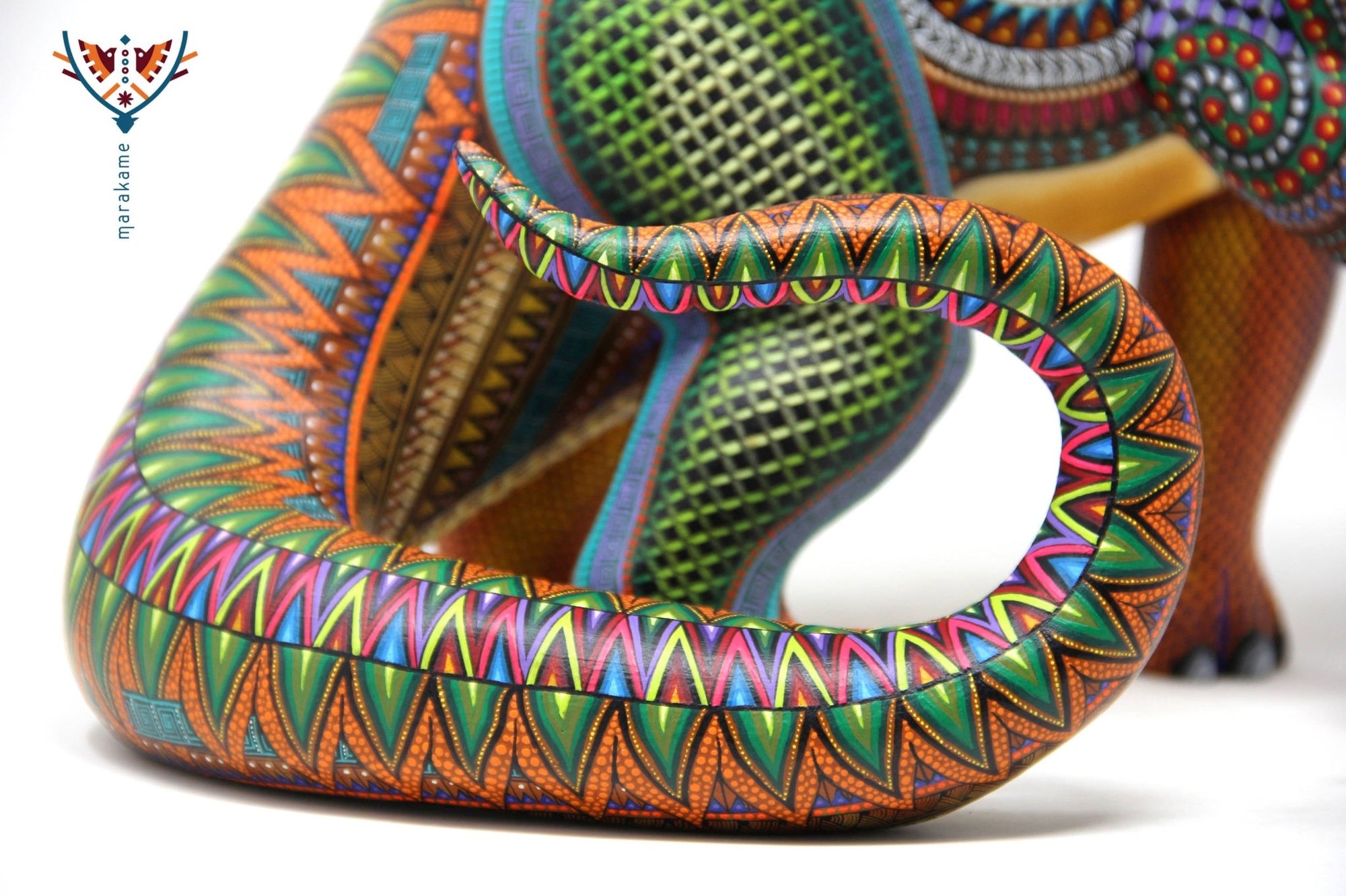 Alebrije - Brontosaurio - Arte Huichol - Marakame
