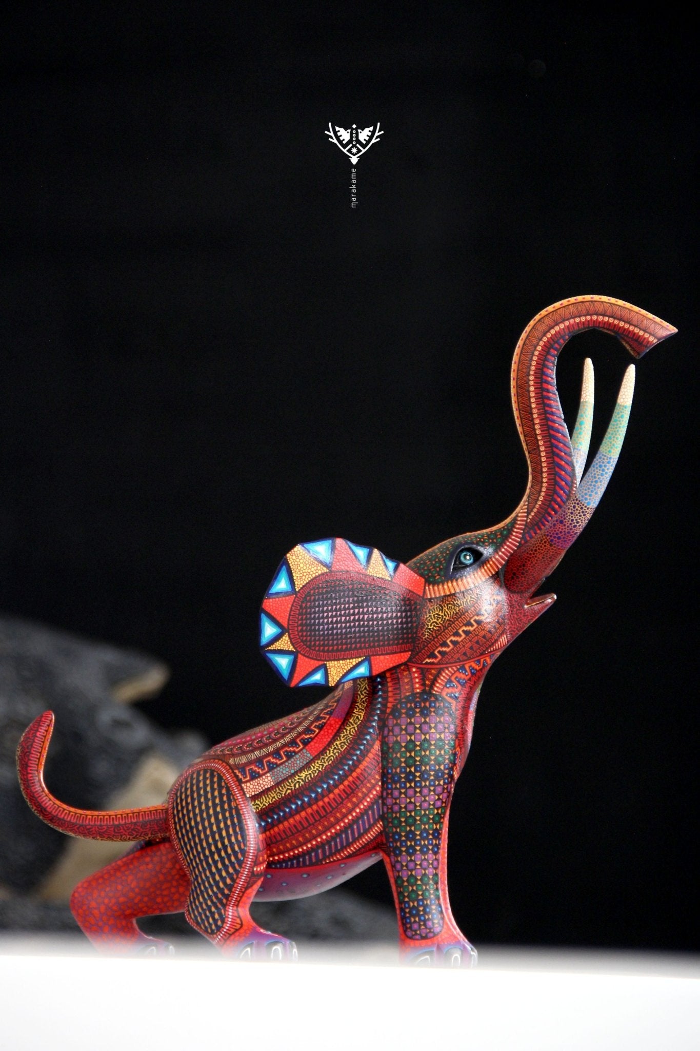 Alebrije - Elefante Pochutla - Arte Huichol - Marakame