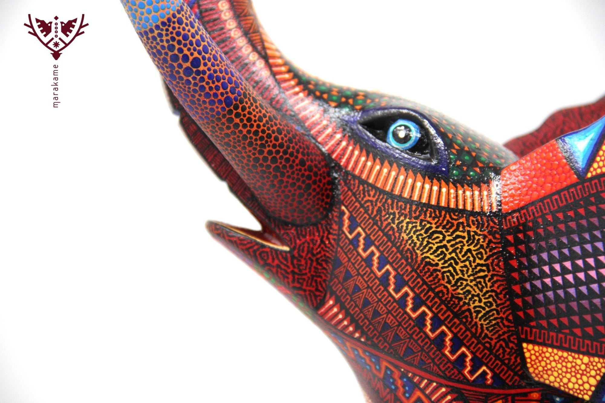 Alebrije - Elefante Pochutla - Arte Huichol - Marakame