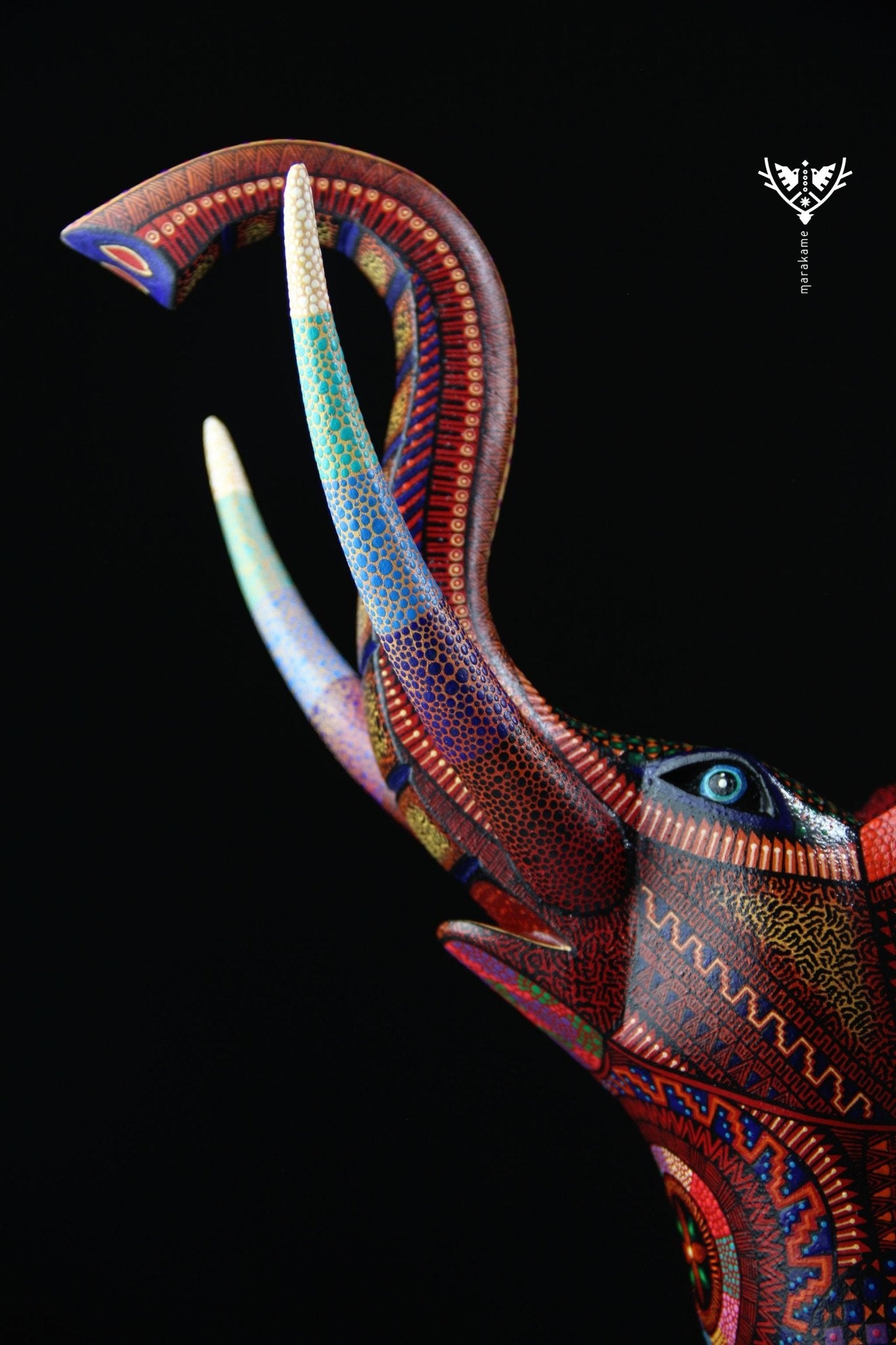 Alebrije - Elefante Pochutla - Arte Huichol - Marakame