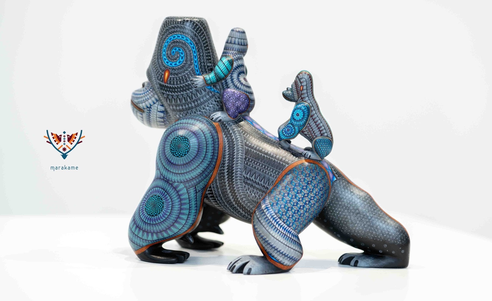 Alebrije Gorila con bebés - Amá mashin - Arte Huichol - Marakame