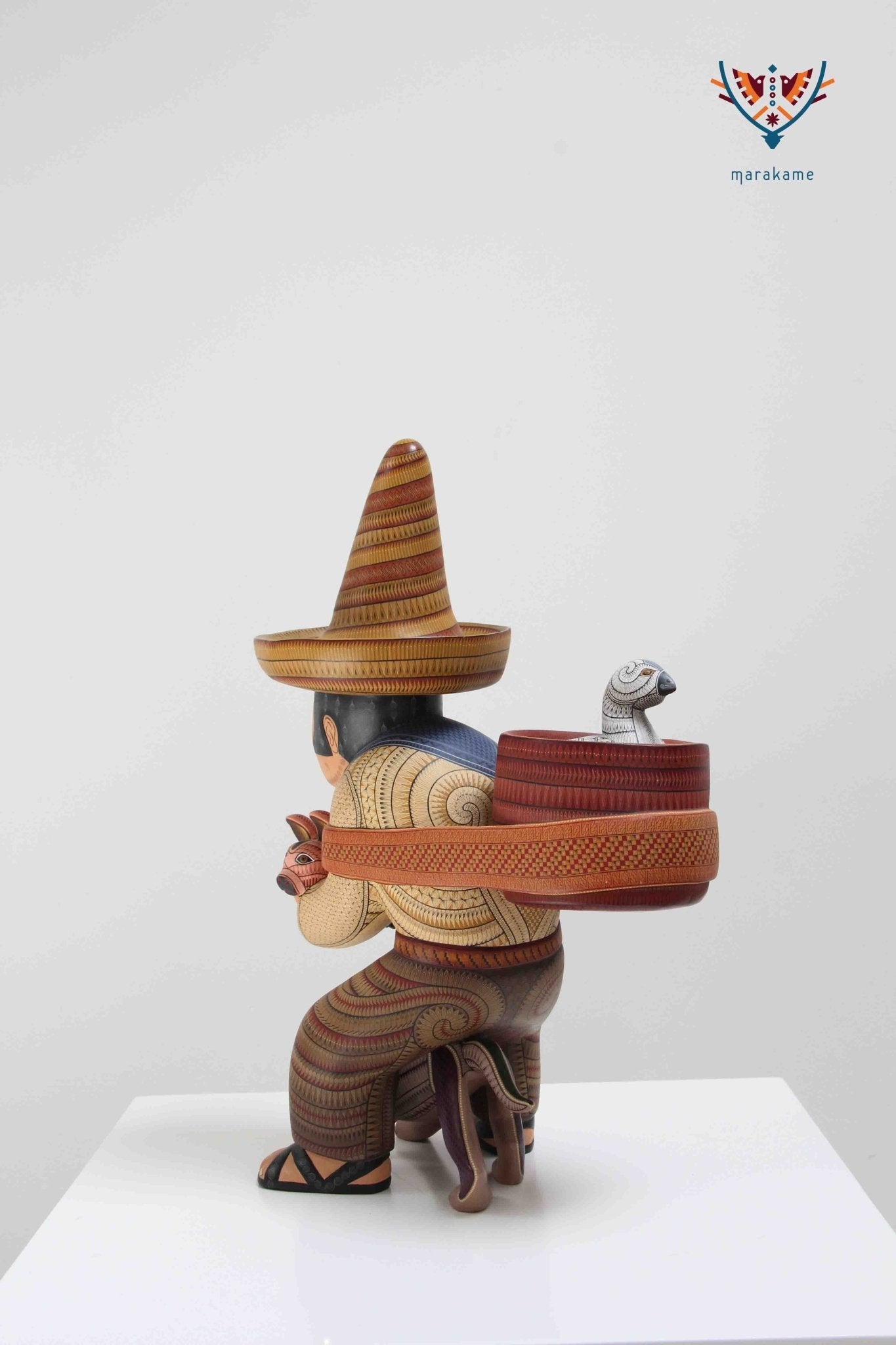 Alebrije - Indio con ofrenda - Biguié' - Arte Huichol - Marakame