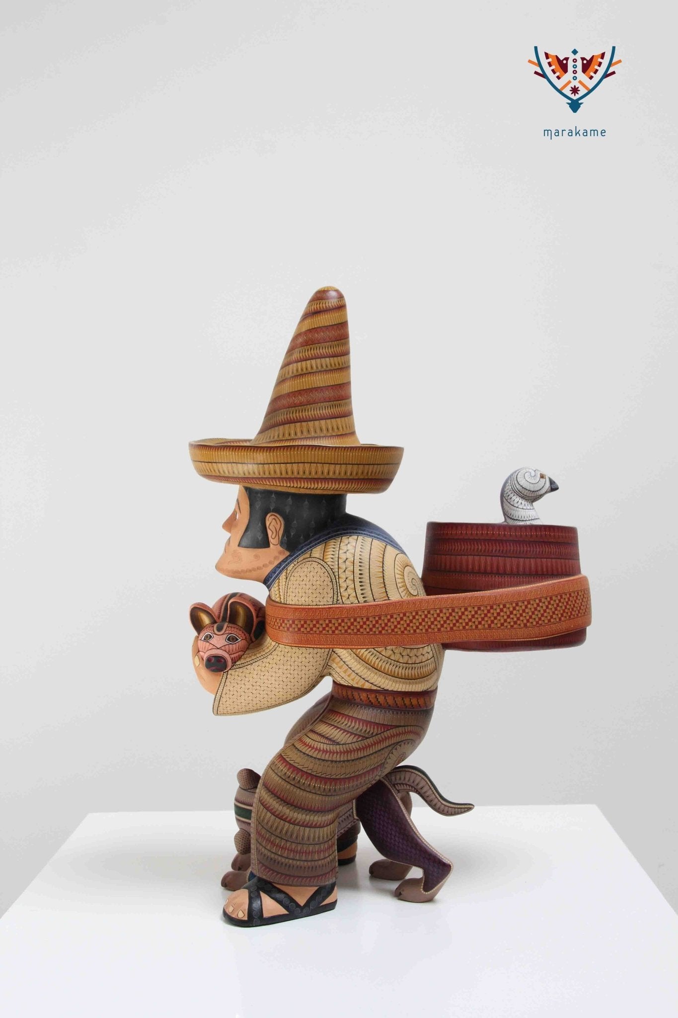 Alebrije - Indio con ofrenda - Biguié' - Arte Huichol - Marakame