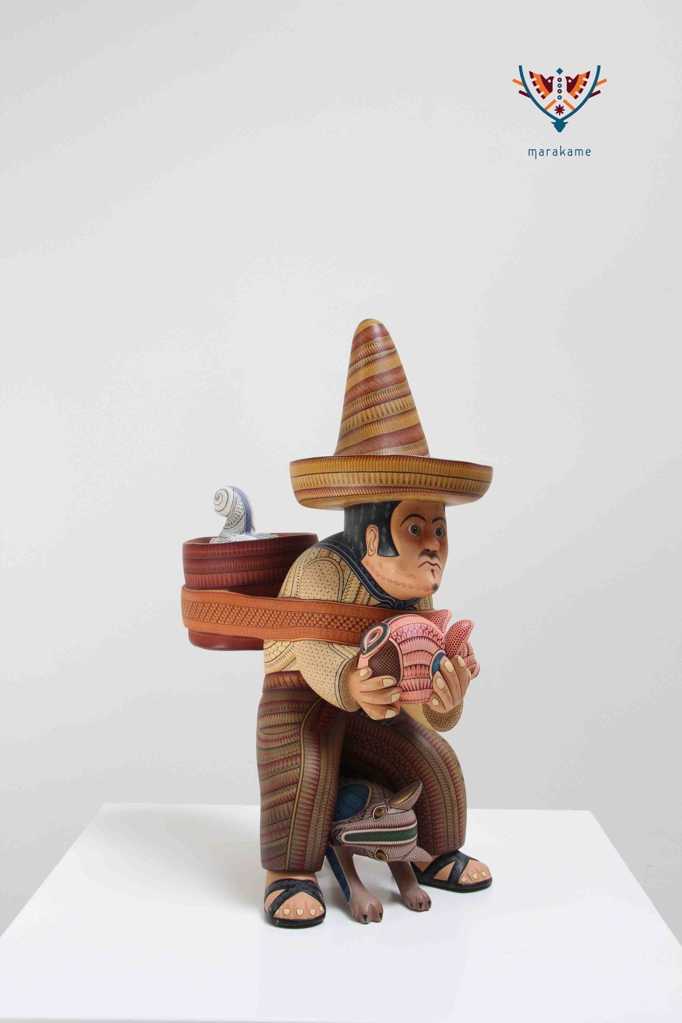 Alebrije - Indio con ofrenda - Biguié' - Arte Huichol - Marakame
