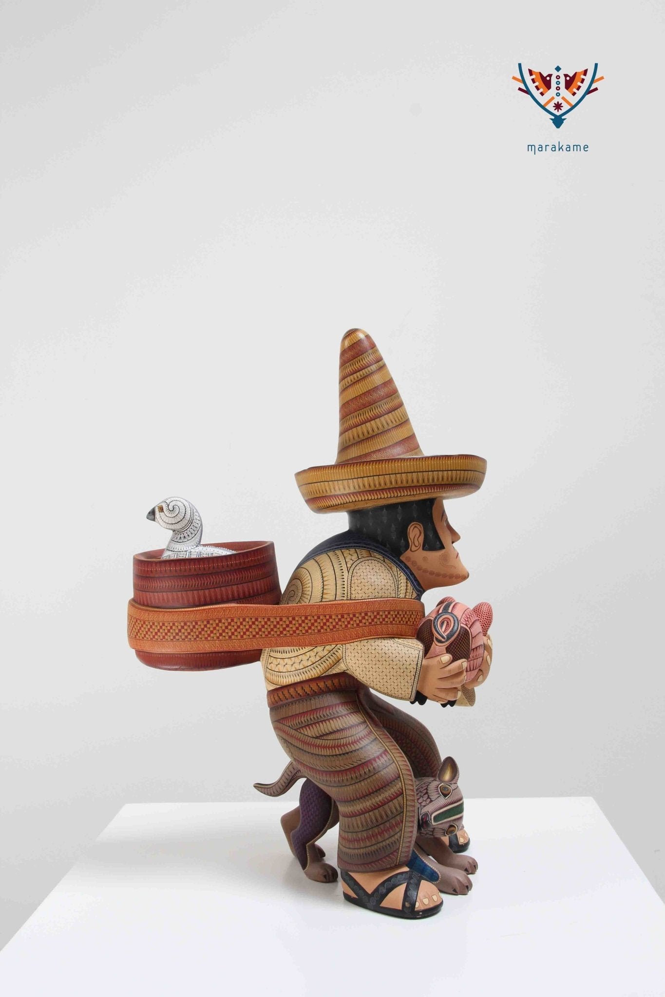Alebrije - Indio con ofrenda - Biguié' - Arte Huichol - Marakame