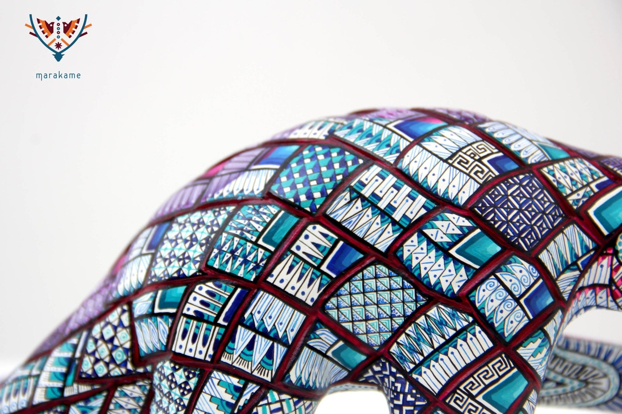 Alebrije - Pangolín bebé - Arte Huichol - Marakame