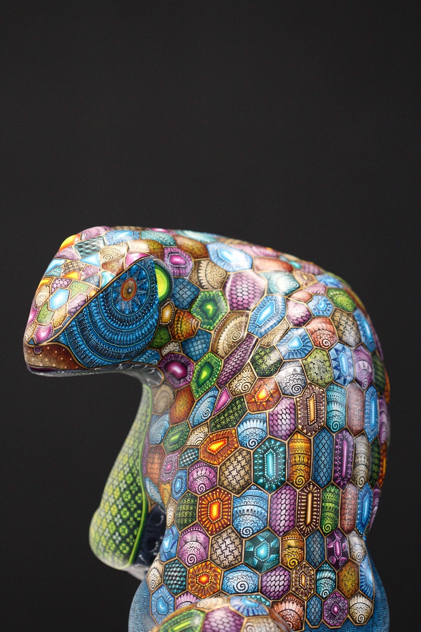 Alebrije - Pangolín Danzante - Arte Huichol - Marakame