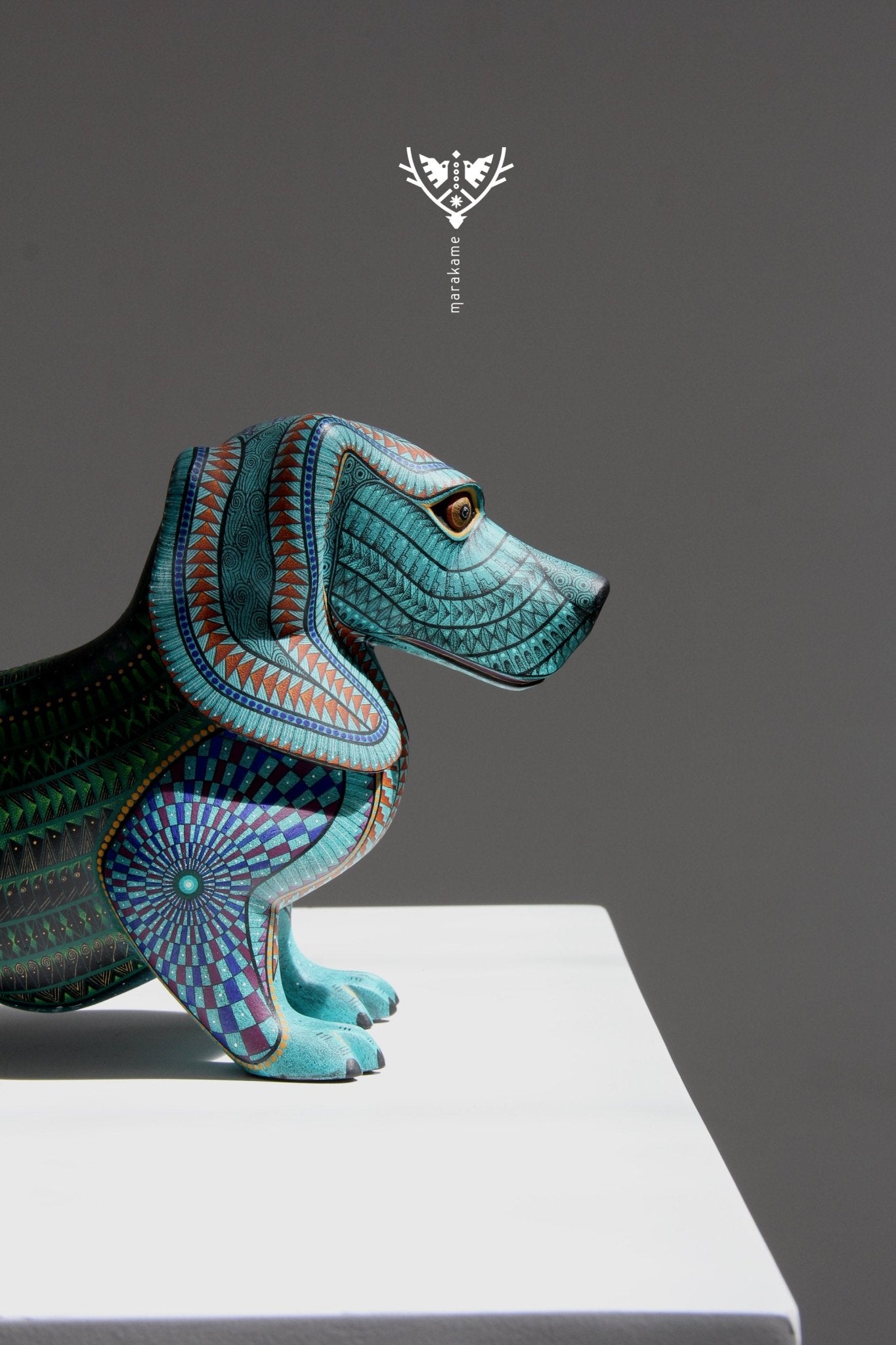 Alebrije - Perro Salchicha - Arte Huichol - Marakame