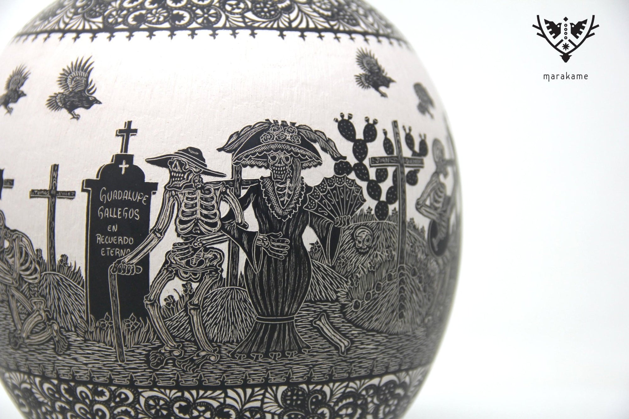 Cerámica de Mata Ortiz - Descanso en paz - Día - Arte Huichol - Marakame