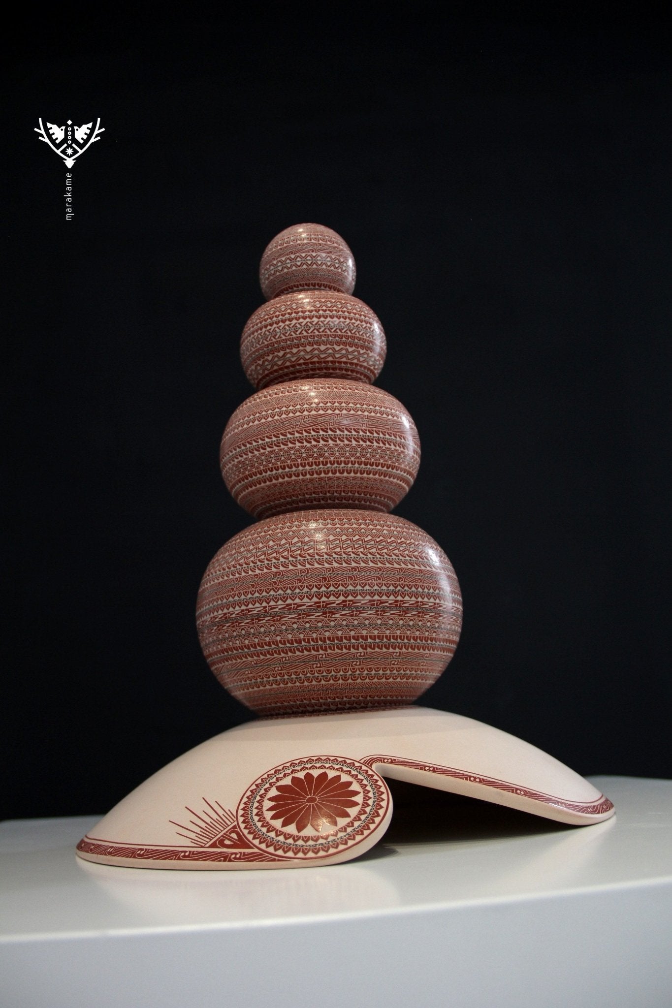 Cerámica de Mata Ortiz - Primer Lugar en Esgrafiado - Apacheta - Arte Huichol - Marakame