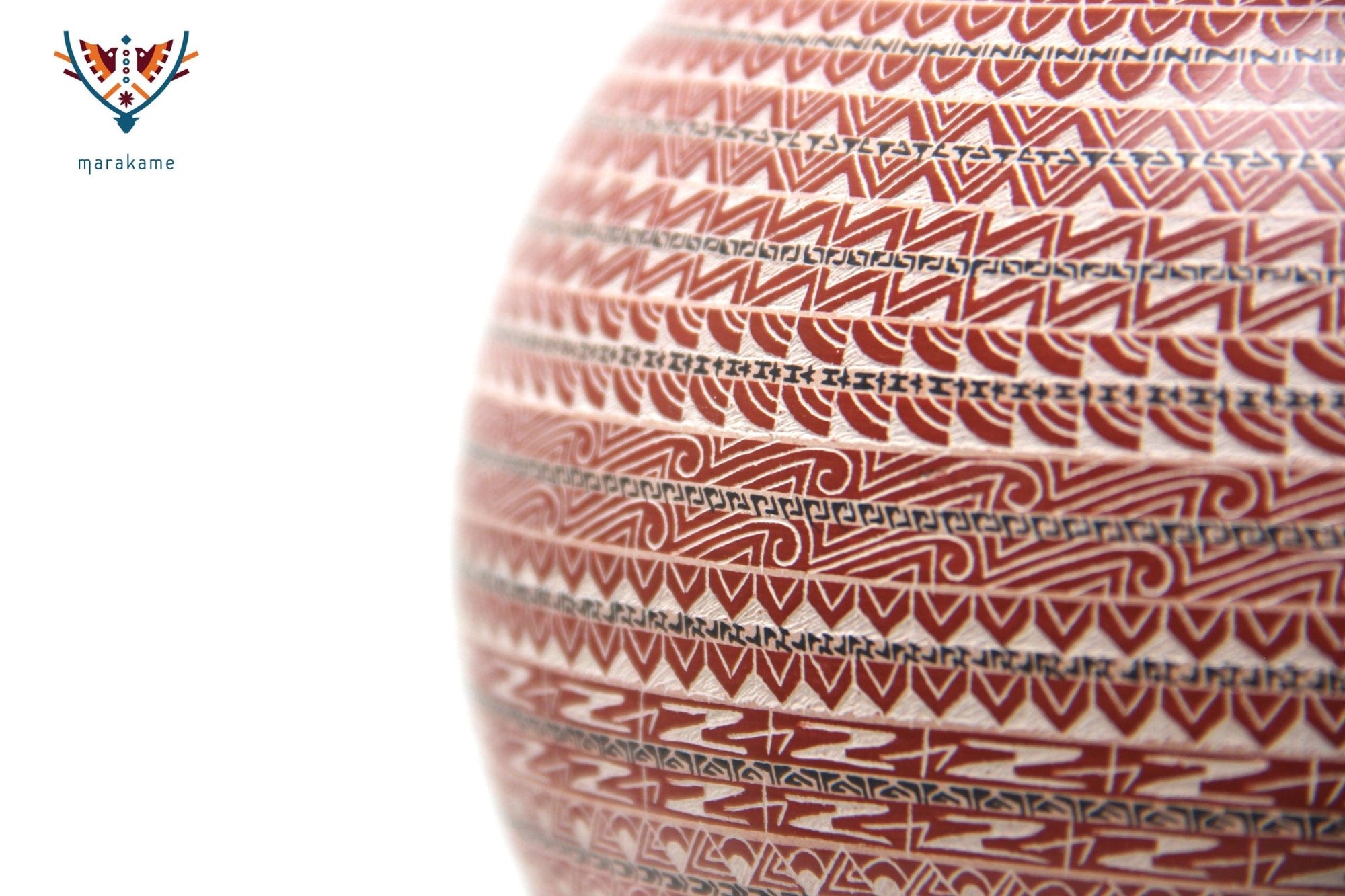 Cerámica de Mata Ortiz - Primer Lugar en Esgrafiado - Apacheta - Arte Huichol - Marakame