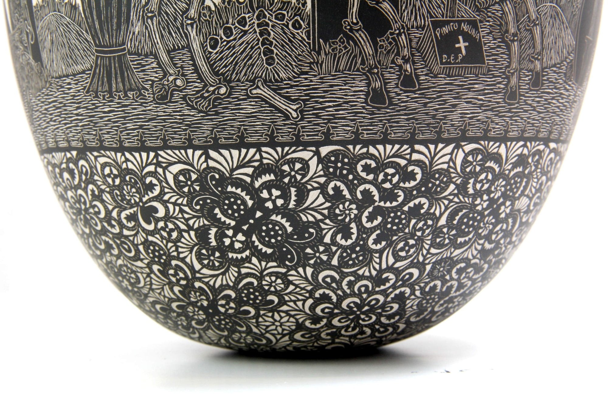 Cerámica de Mata Ortiz - Vida y Muerte de día - pieza grande - Arte Huichol - Marakame
