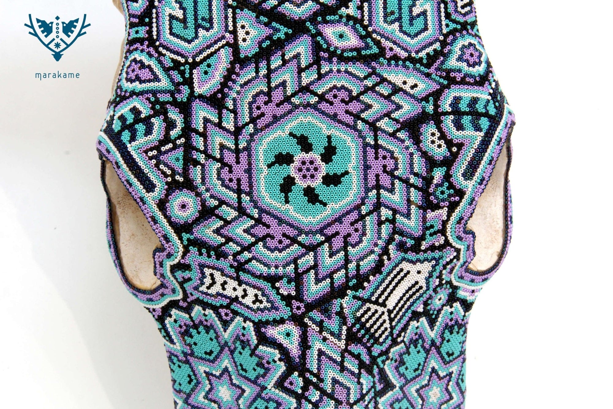 Cráneo de vaca Arte Huichol - Mayes - Arte Huichol - Marakame