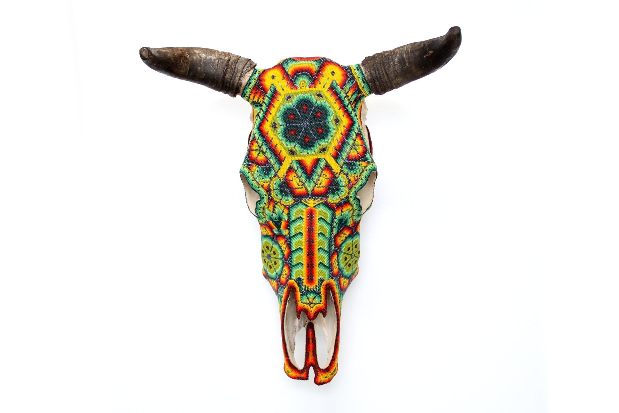 Cráneo de vaca Arte Huichol - Niwetsika - Arte Huichol - Marakame