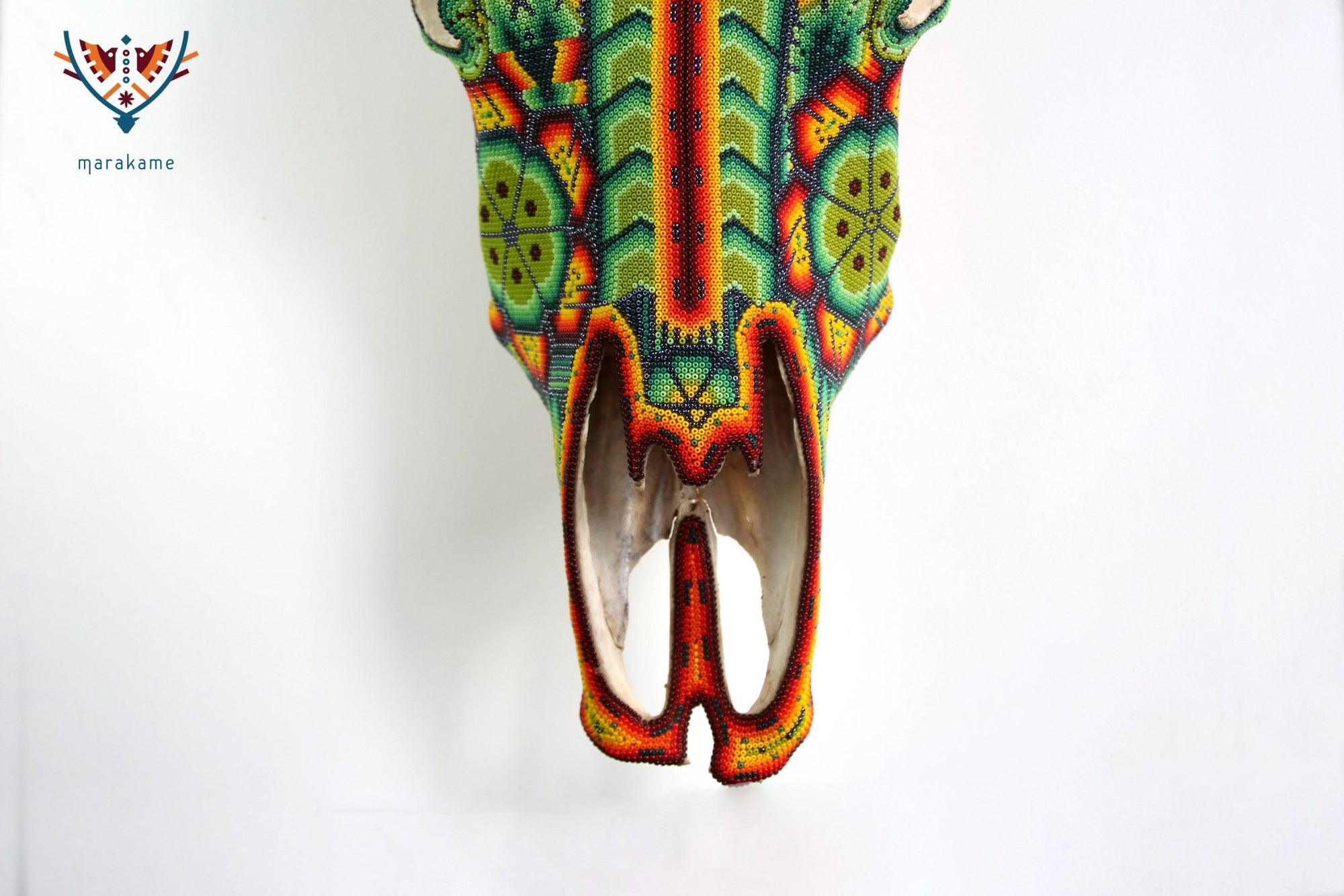 Cráneo de vaca Arte Huichol - Niwetsika - Arte Huichol - Marakame