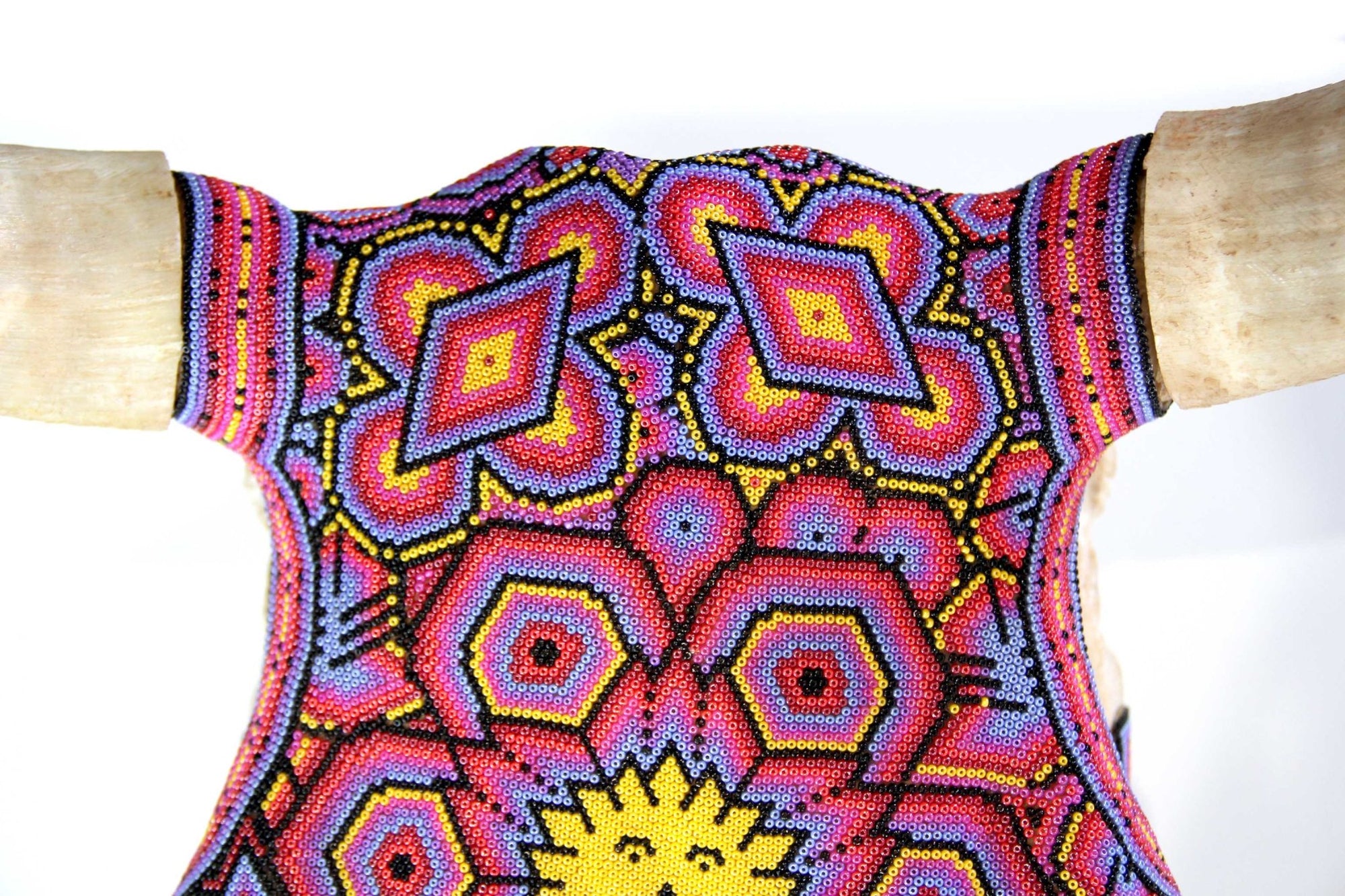 Cráneo de vaca Arte Huichol - Wexik+a mutinuiwax+ - Arte Huichol - Marakame