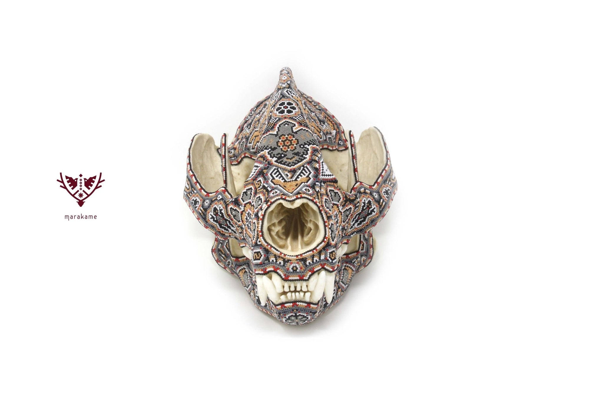 Cráneo Hiperrealista de Oso Panda escala real "Hutse" - Arte Huichol - Marakame