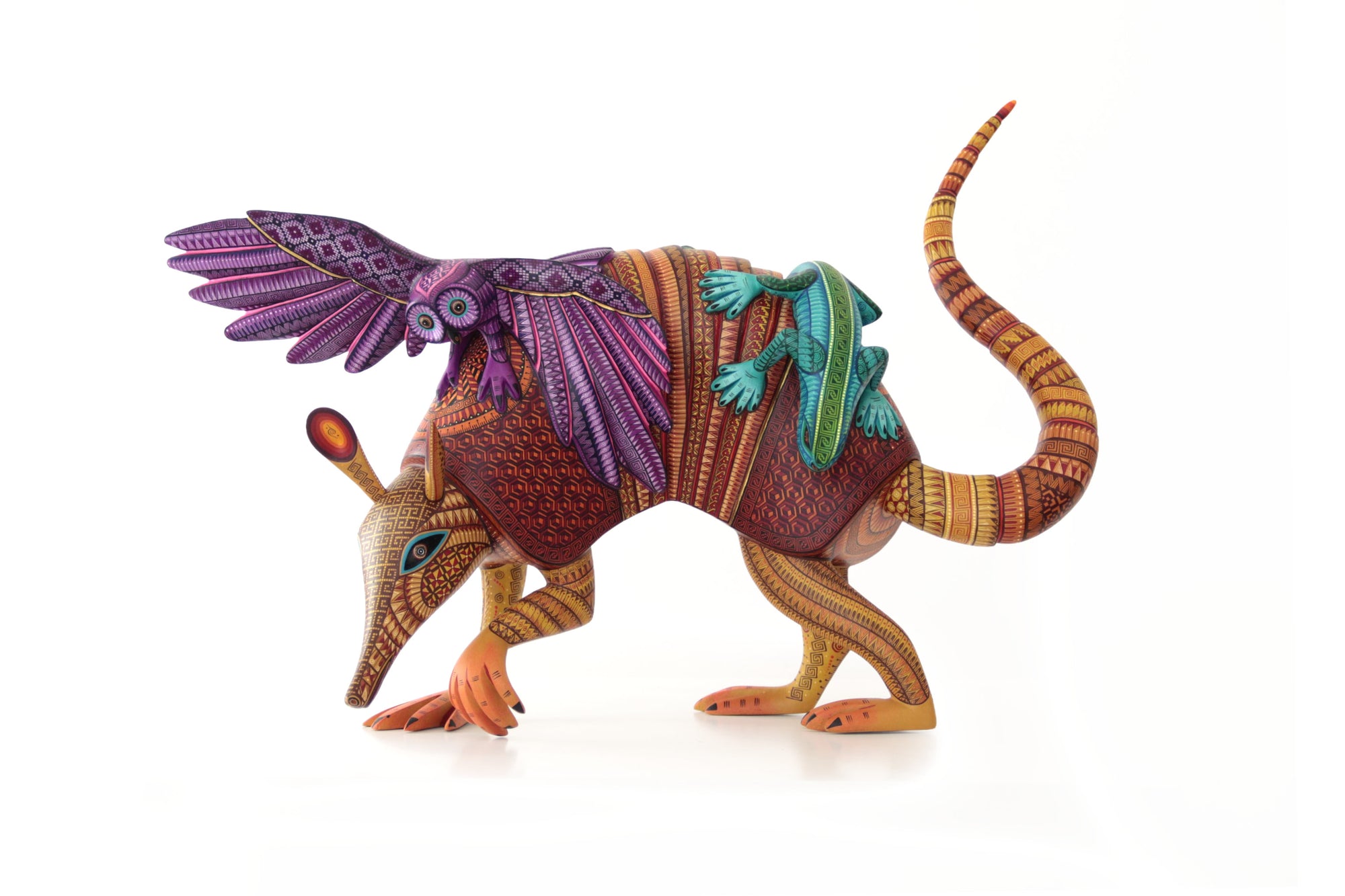 Alebrije - Armadillo con lechuza e iguana: los habitantes del sueño