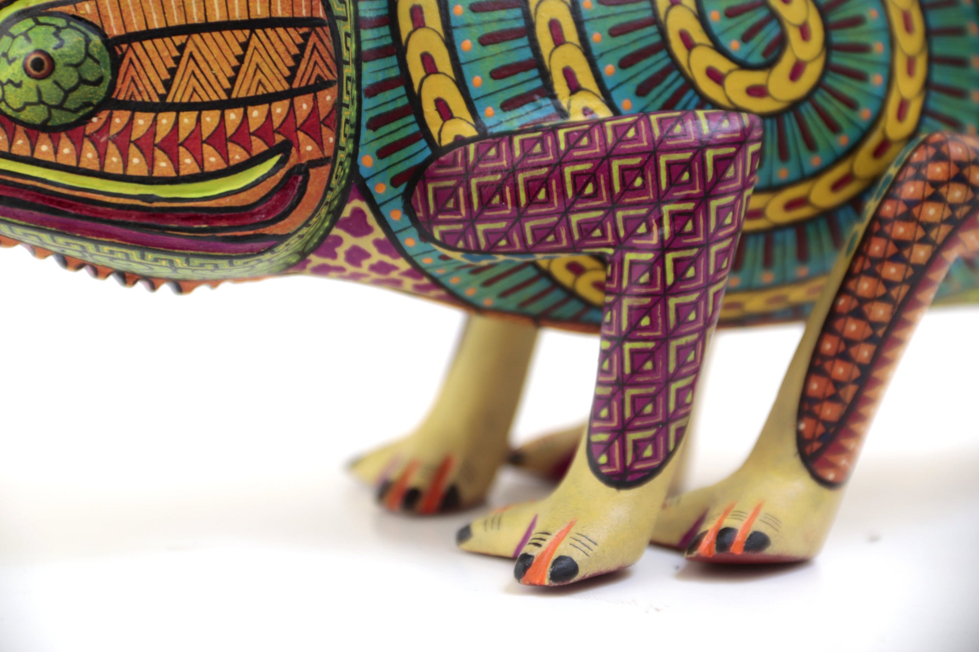 Alebrije – Camaleón de Cola Amarilla – Manifestación de la Energía Vital