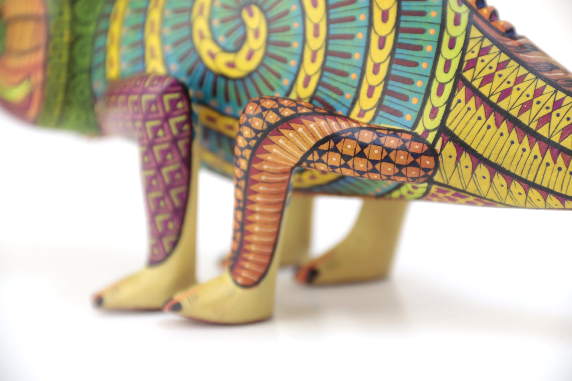 Alebrije – Camaleón de Cola Amarilla – Manifestación de la Energía Vital