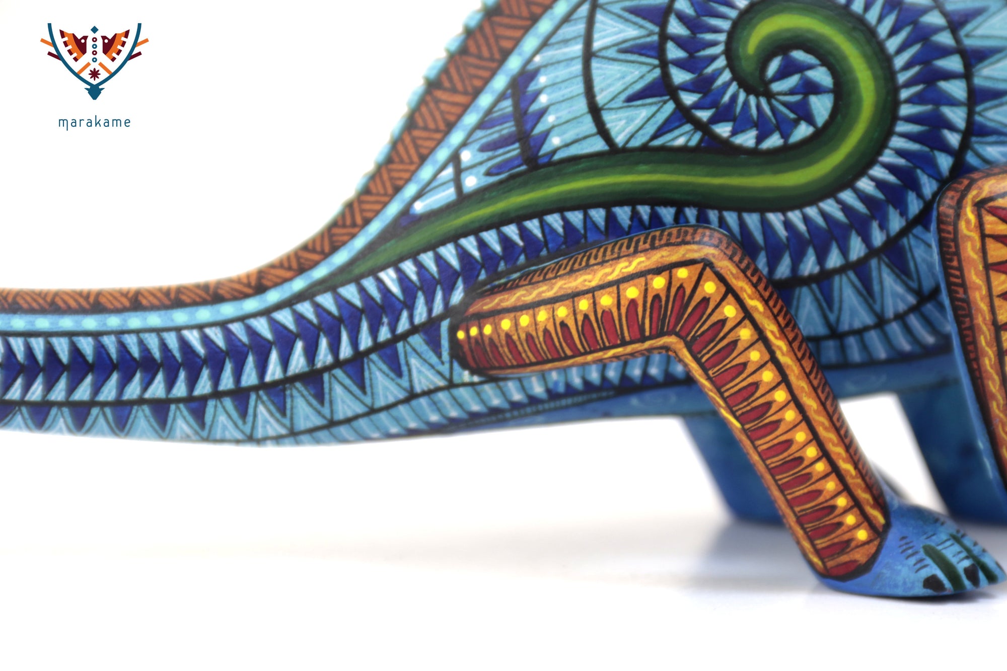 Alebrije – Camaleón de Cola Azul – Esencia del Movimiento Interior