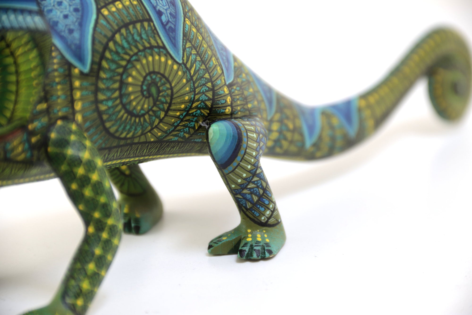 Alebrije – Camaleón de Cola Verde – Espíritu de Adaptación