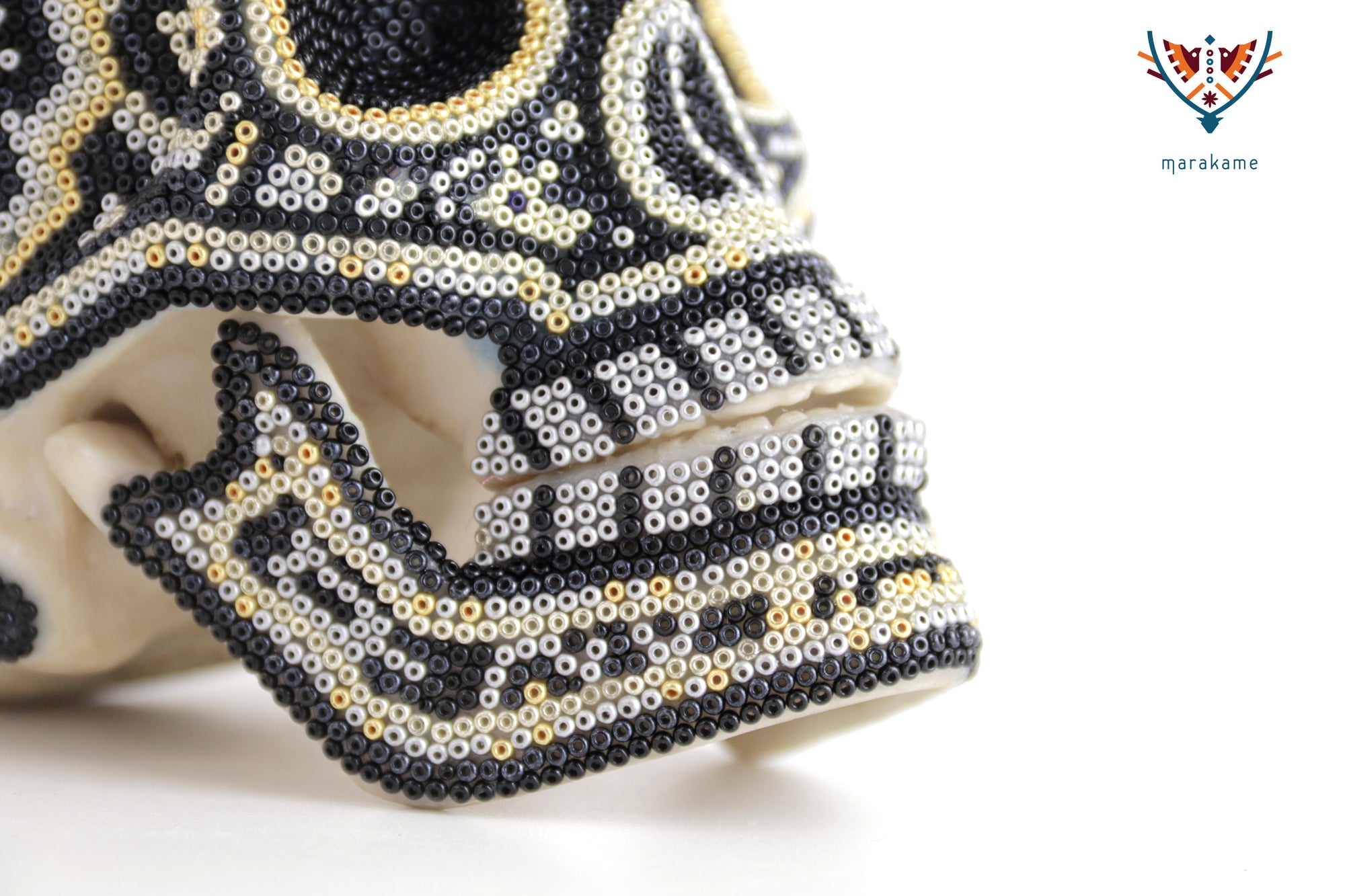 Calavera Huichol Mediana - Eyekame - Senderos de obsidiana y eco solar