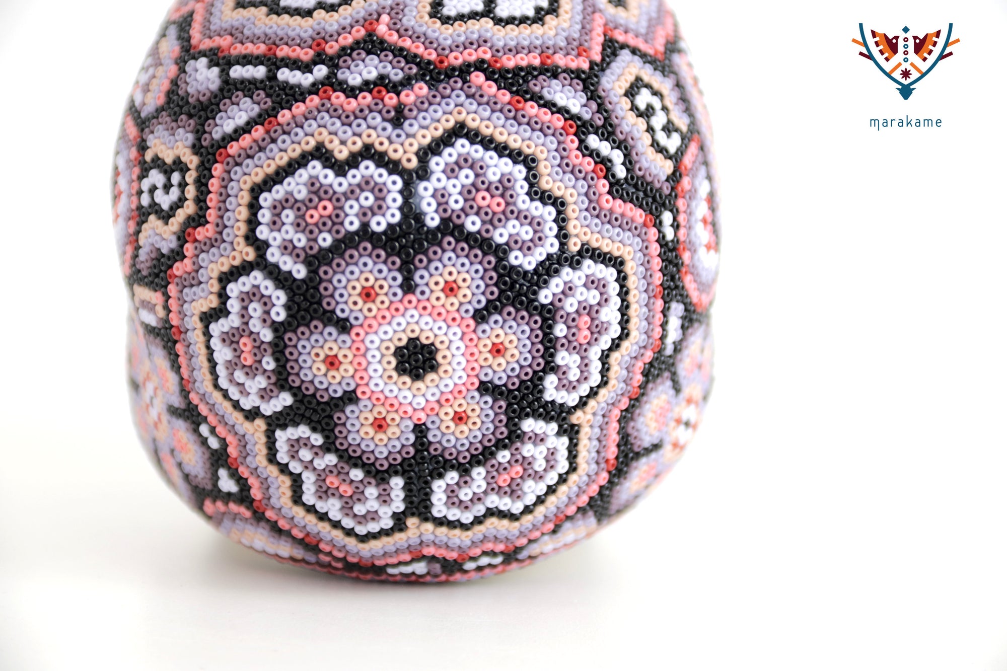 Calavera Huichol Mediana - Eyekame - Flor espectral del amanecer rosado
