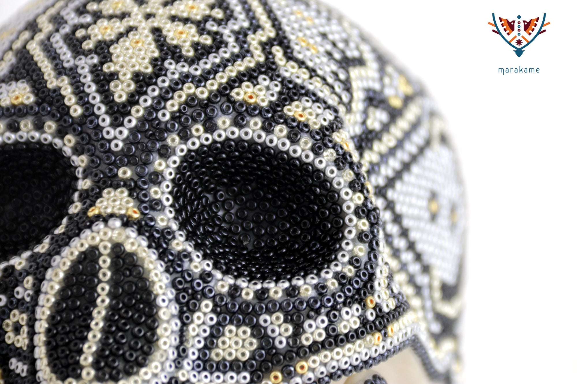 Calavera Huichol Mediana - Eyekame - Senderos del eclipse silencioso