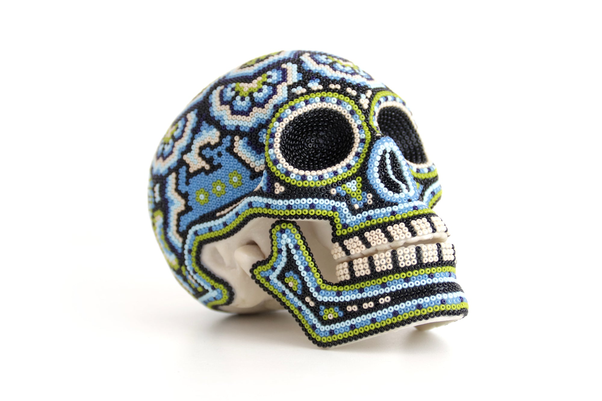 Calavera Huichol Mediana - Eyekame - Olas del cielo profundo