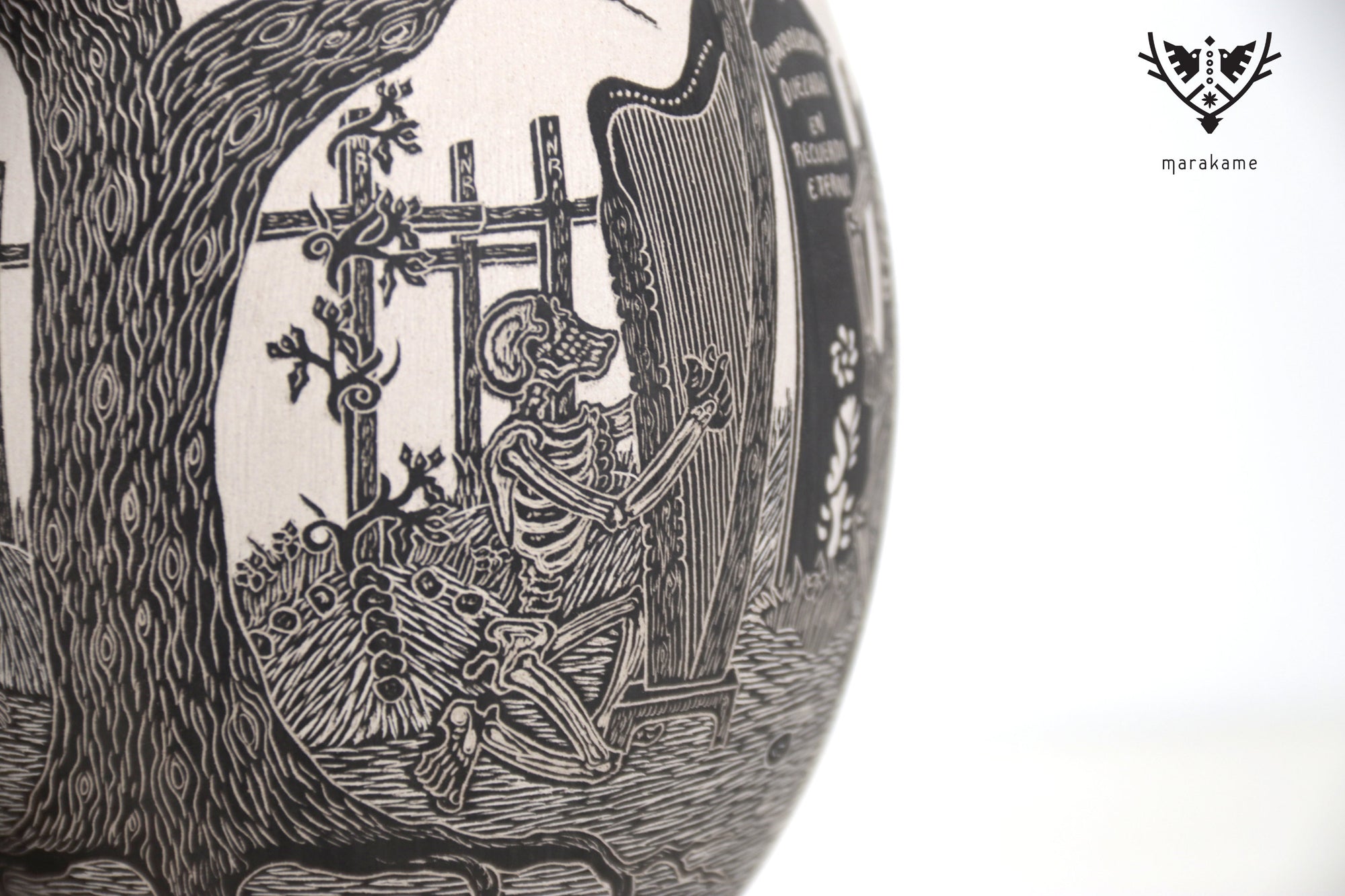 Cerámica de Mata Ortiz - Panteón con Calaveras - Día de muertos