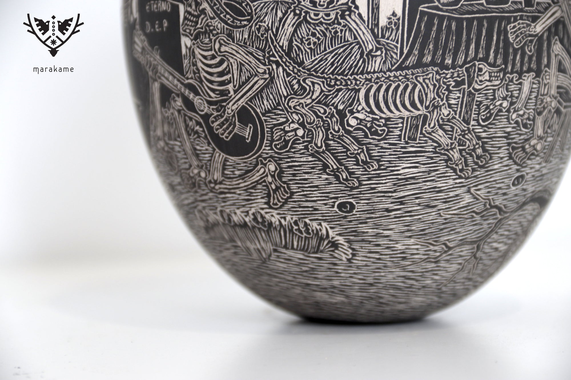 Cerámica de Mata Ortiz - Panteón con Calaveras - Día de muertos