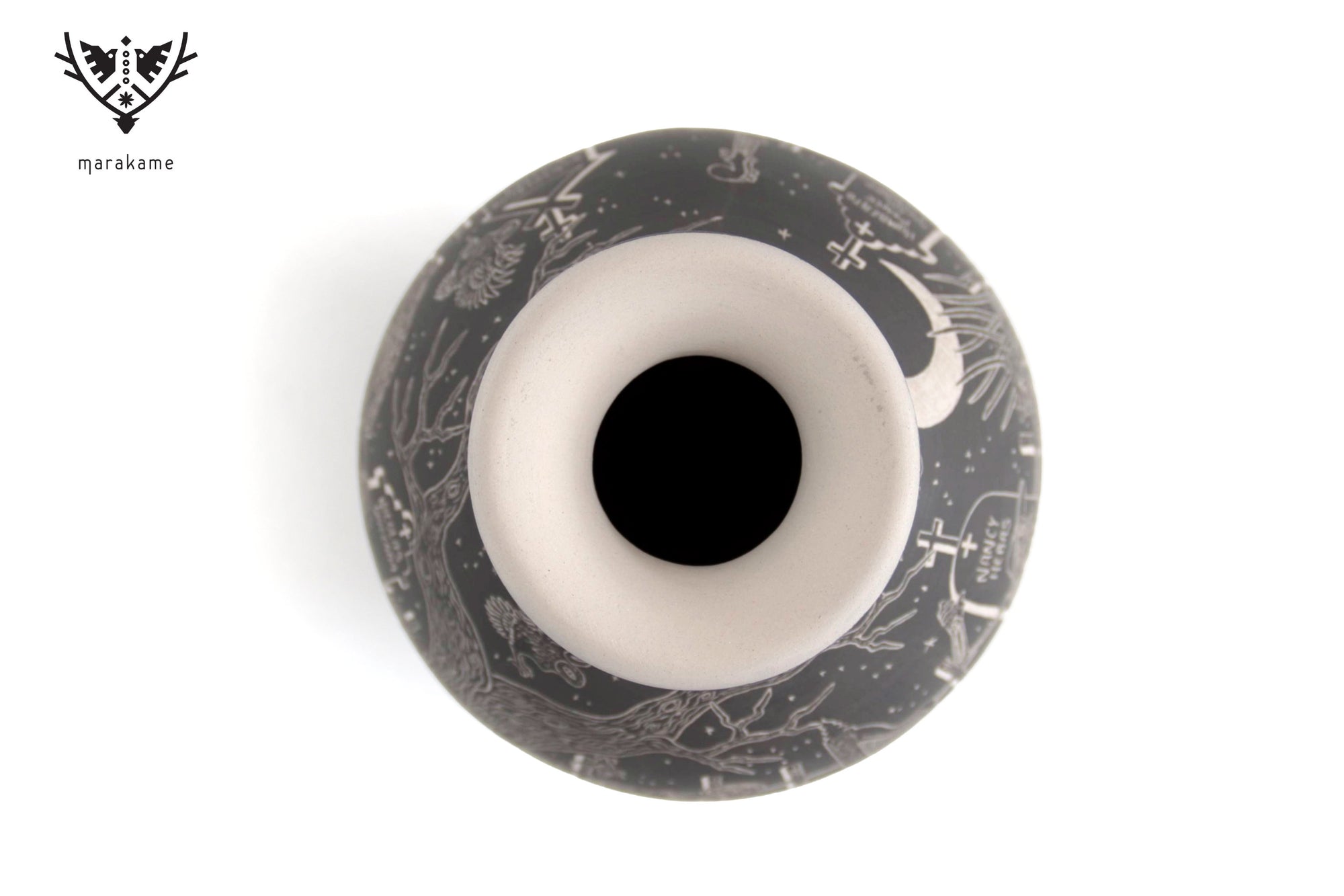 Cerámica de Mata Ortiz - Calaveras Danzantes en Panteón - Día de muertos